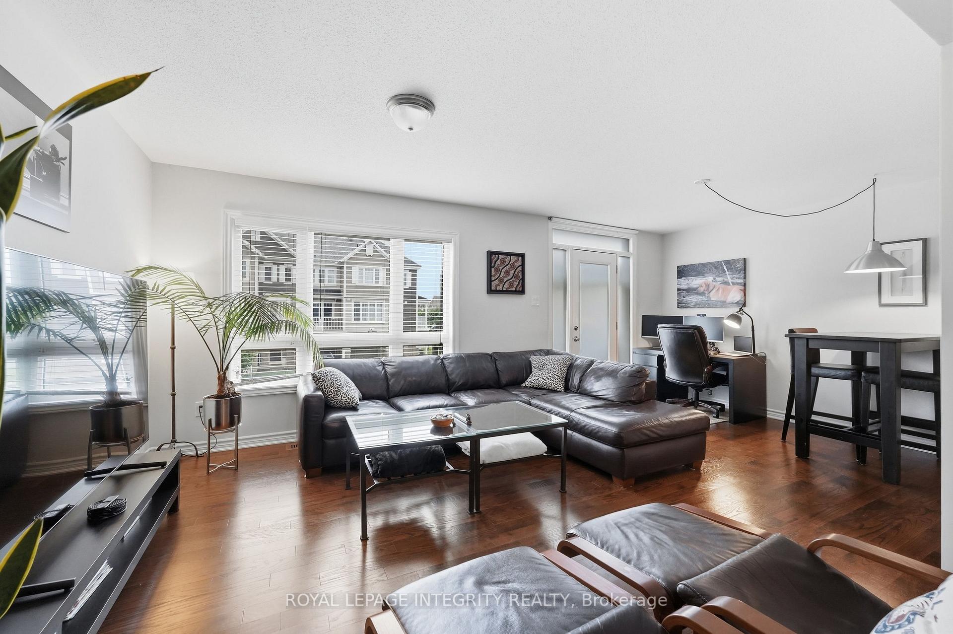 Photo 9 of 12 Squashberry Lane, Ottawa, Kanata - Emerald Meadows/Trailwest — HOMEH