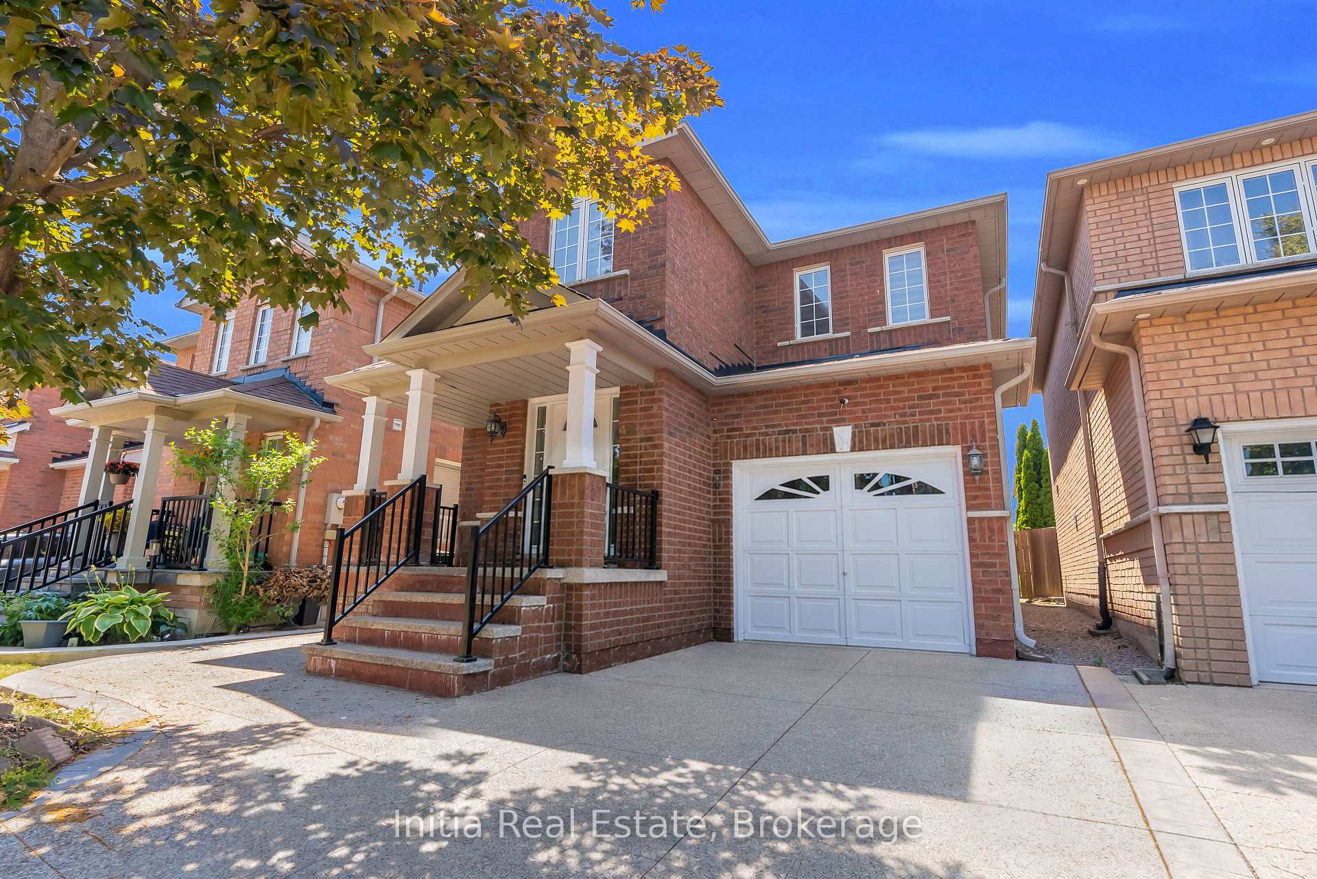 Photo 5 of 46 Florence Drive, Brampton, Fletcher's Meadow — HOMEH