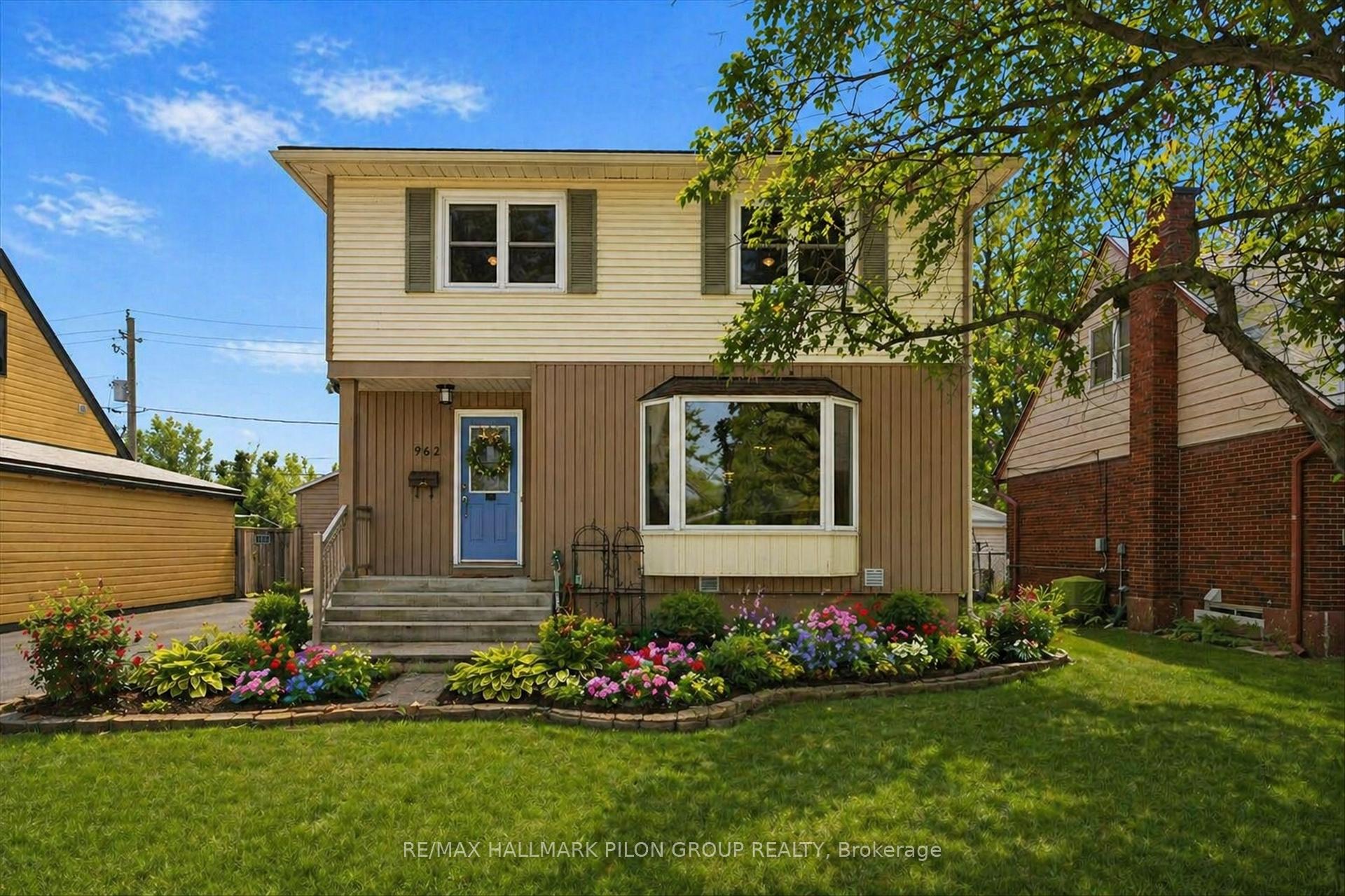 Photo 1 of 962 Weston Drive, Ottawa, Elmvale Acres/Urbandale — HOMEH