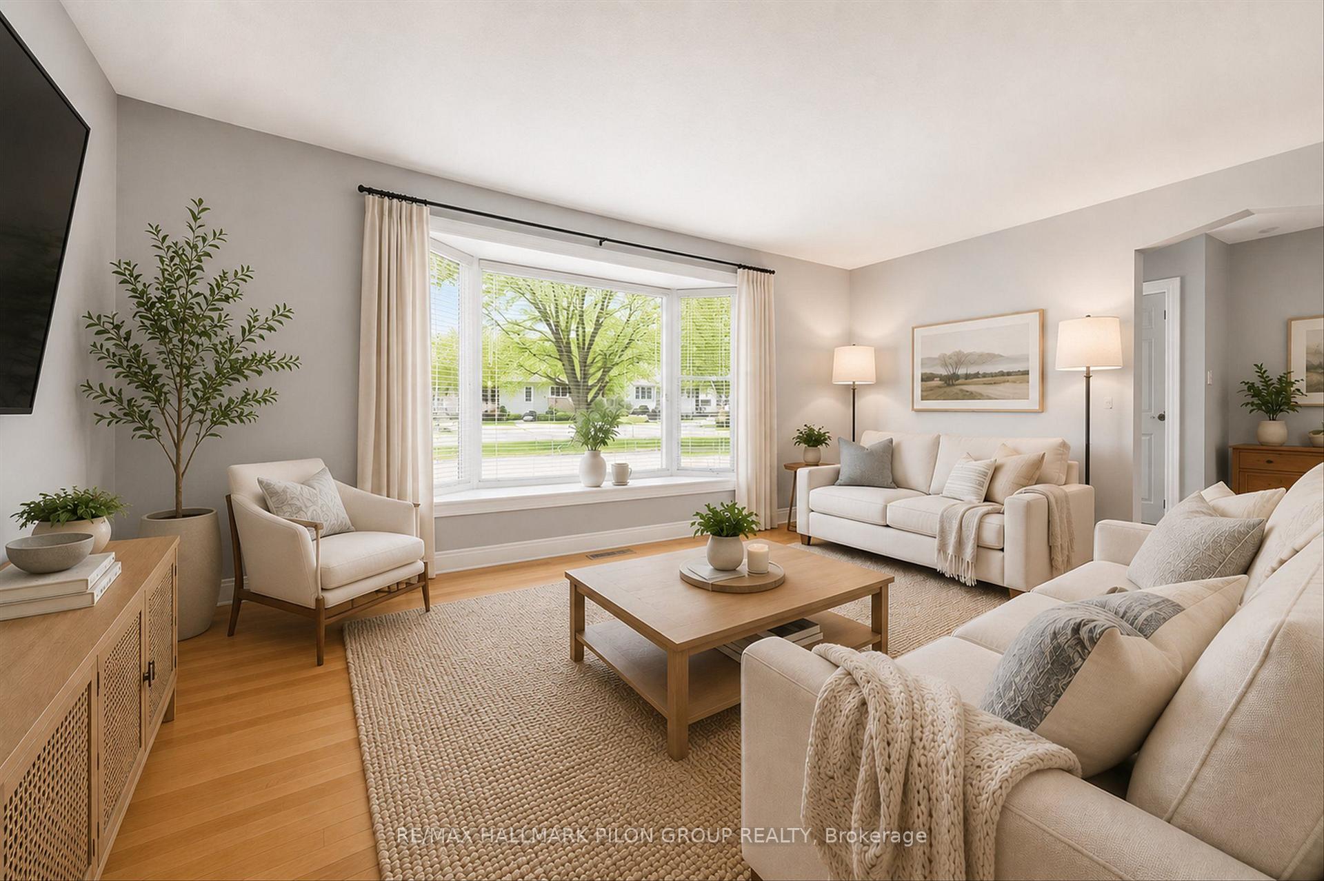 Photo 2 of 962 Weston Drive, Ottawa, Elmvale Acres/Urbandale — HOMEH