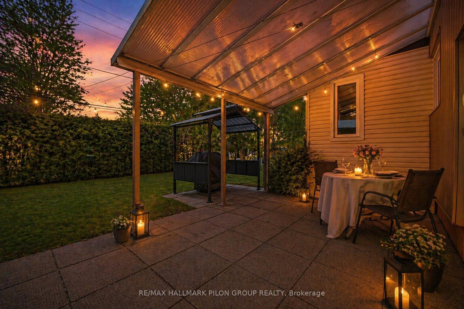 Photo 20 of 962 Weston Drive, Ottawa, Elmvale Acres/Urbandale — HOMEH