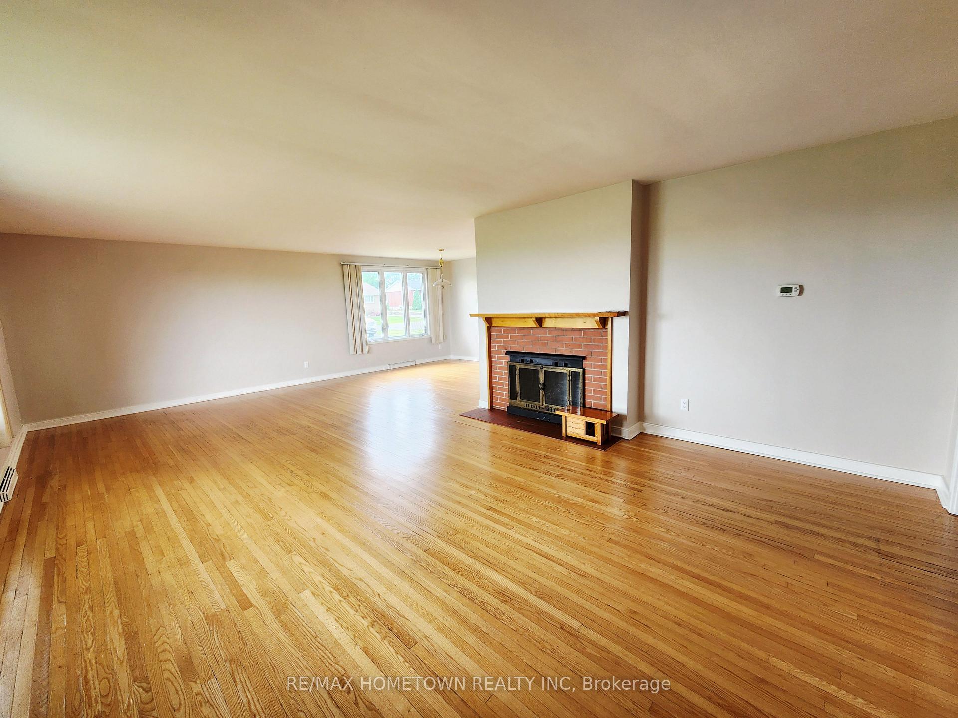 Photo 14 of 38 Elizabeth Drive, South Dundas, Iroquois — HOMEH
