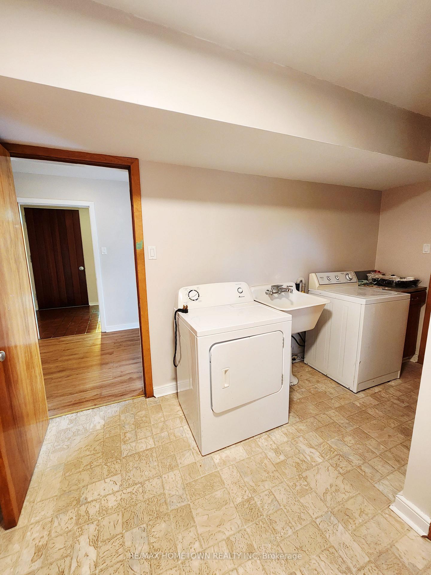 Photo 16 of 38 Elizabeth Drive, South Dundas, Iroquois — HOMEH