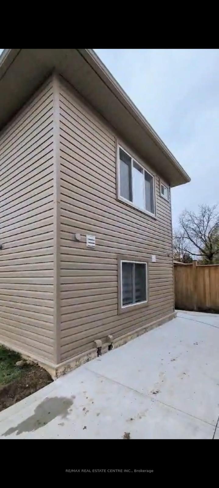 Front of 193 Vodden BSMT Street W