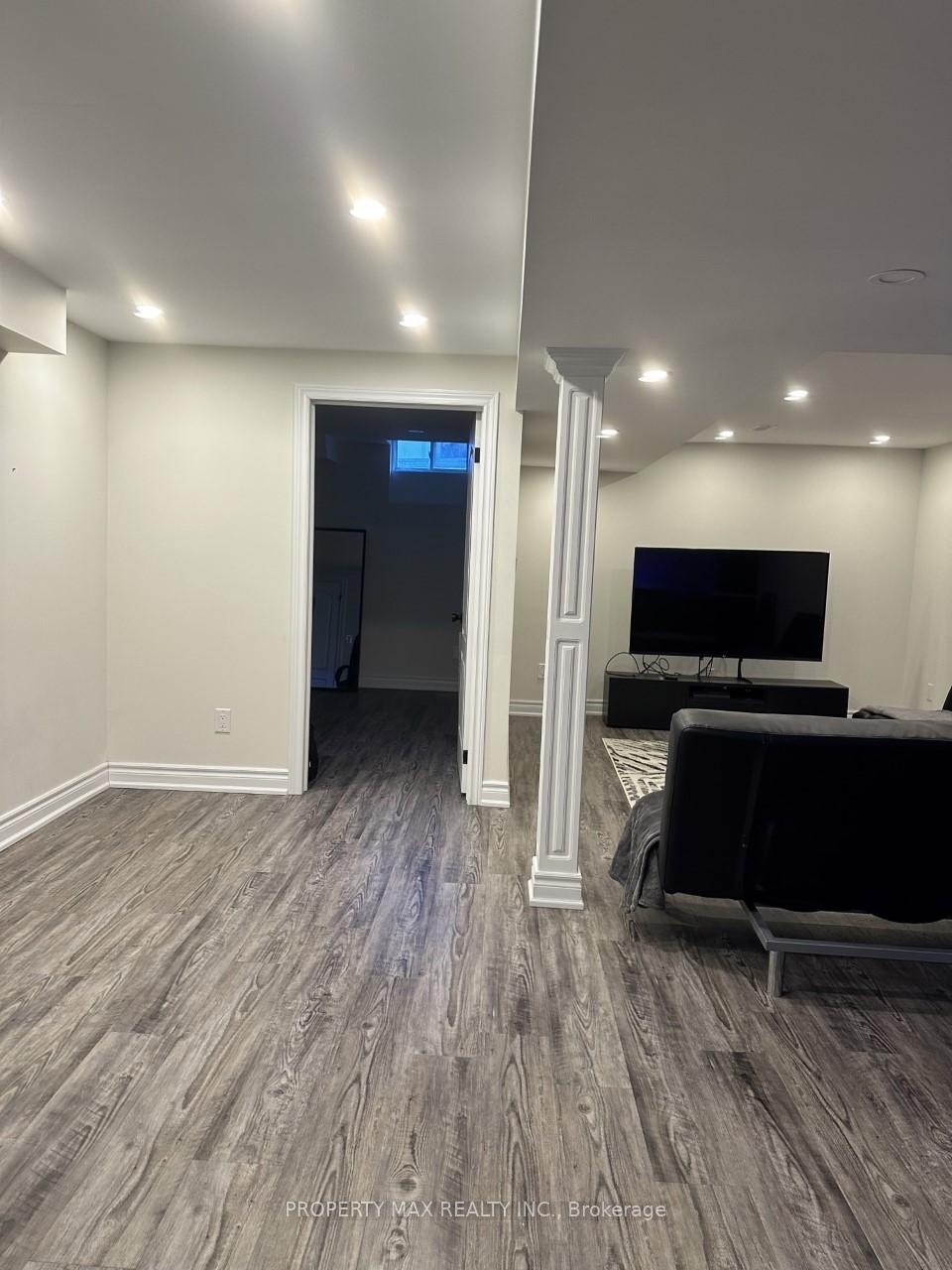 Photo 43 of 48 Elmrill Road, Markham, Berczy — HOMEH