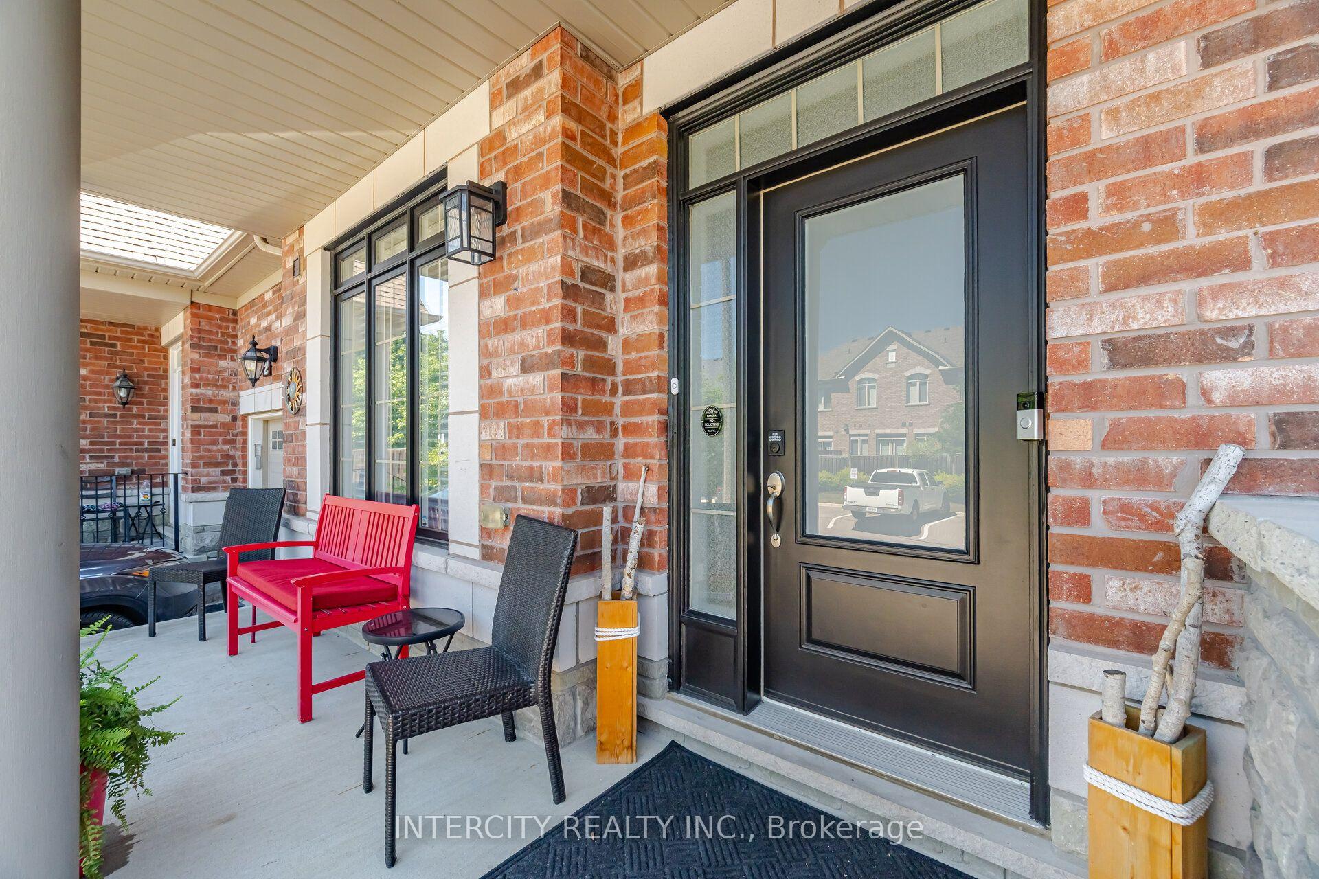 Photo 5 of 4 Petersen Place, King, Nobleton — HOMEH