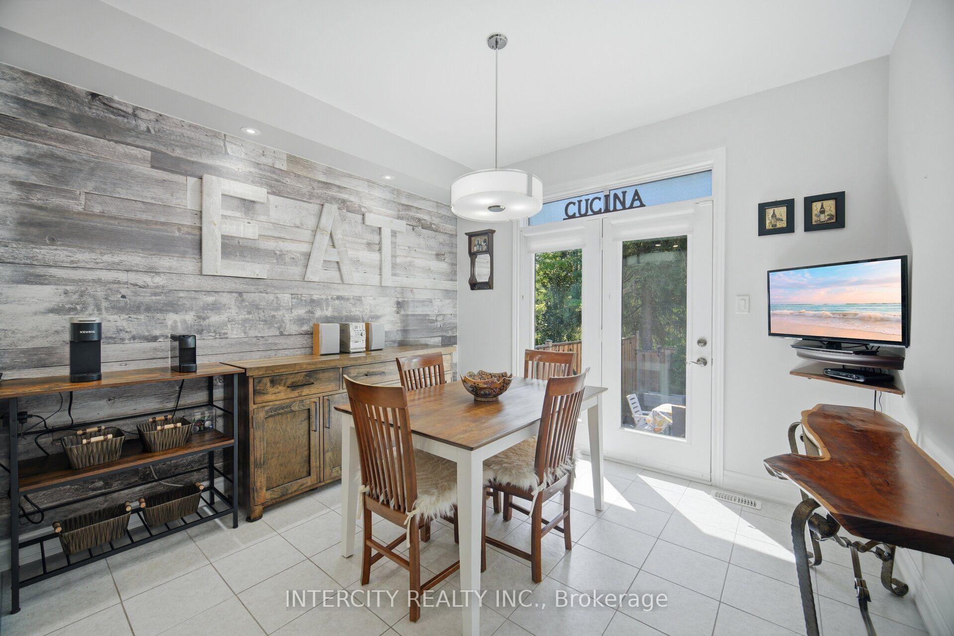 Photo 12 of 4 Petersen Place, King, Nobleton — HOMEH
