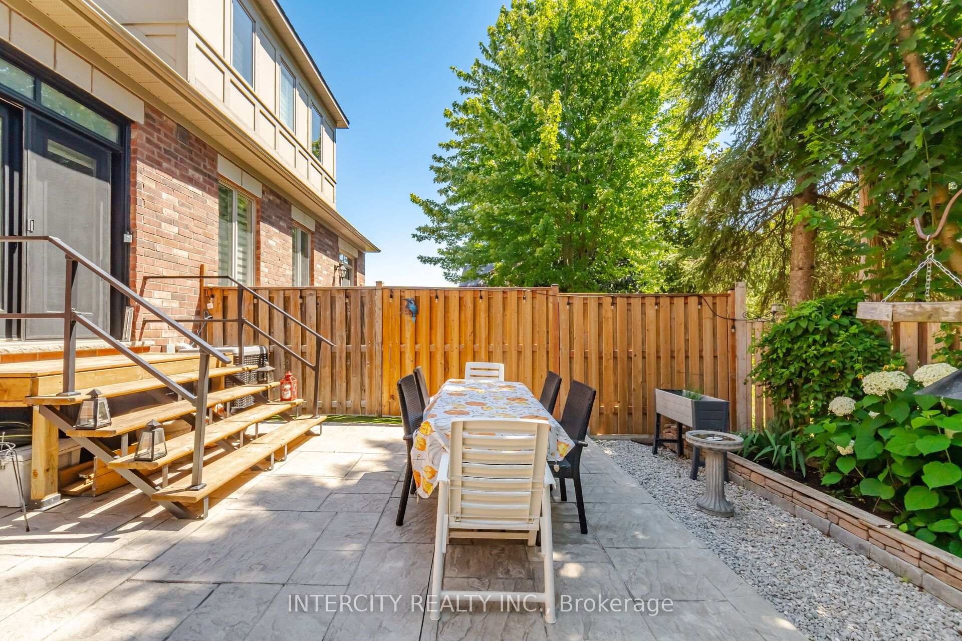 Photo 31 of 4 Petersen Place, King, Nobleton — HOMEH