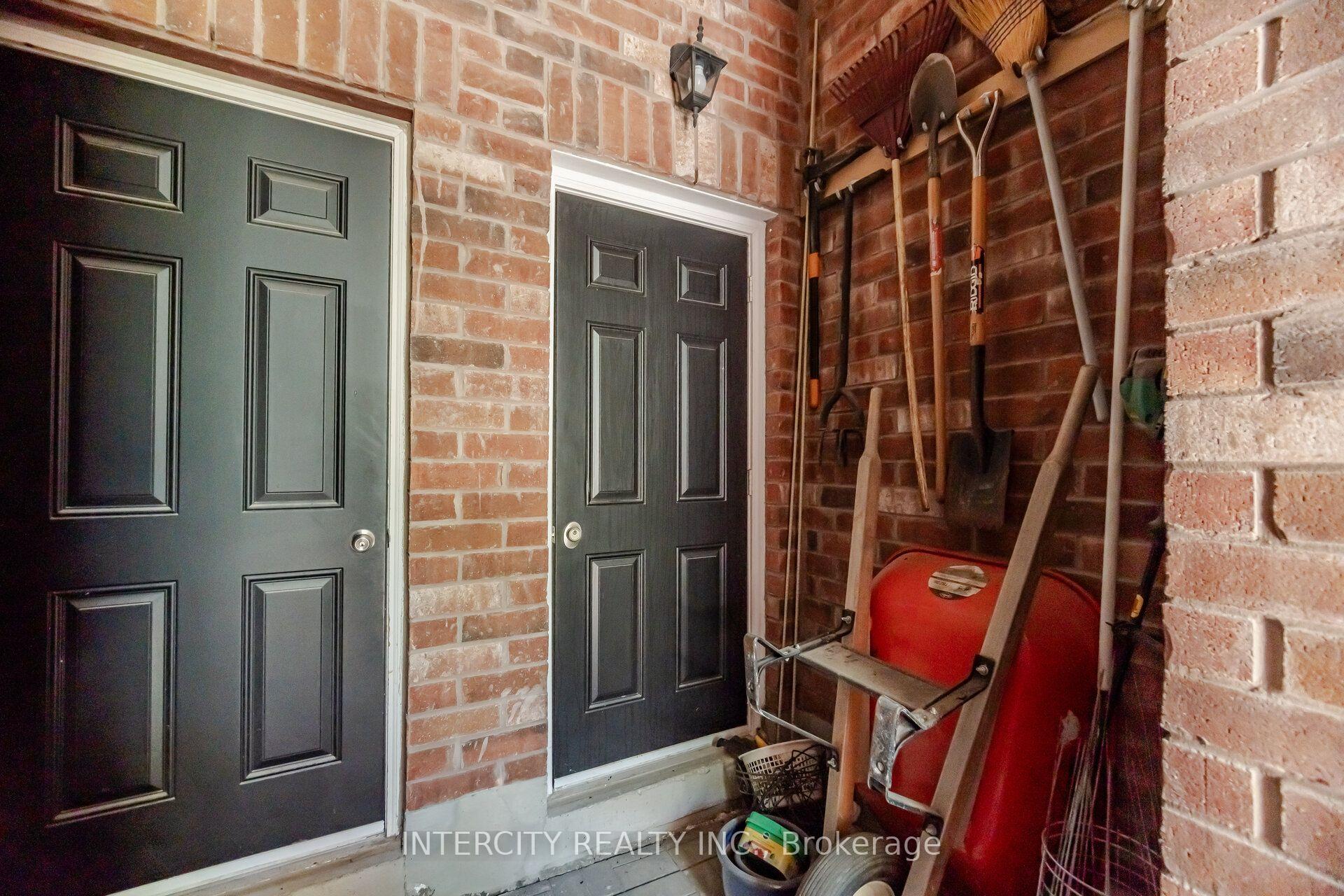 Photo 34 of 4 Petersen Place, King, Nobleton — HOMEH