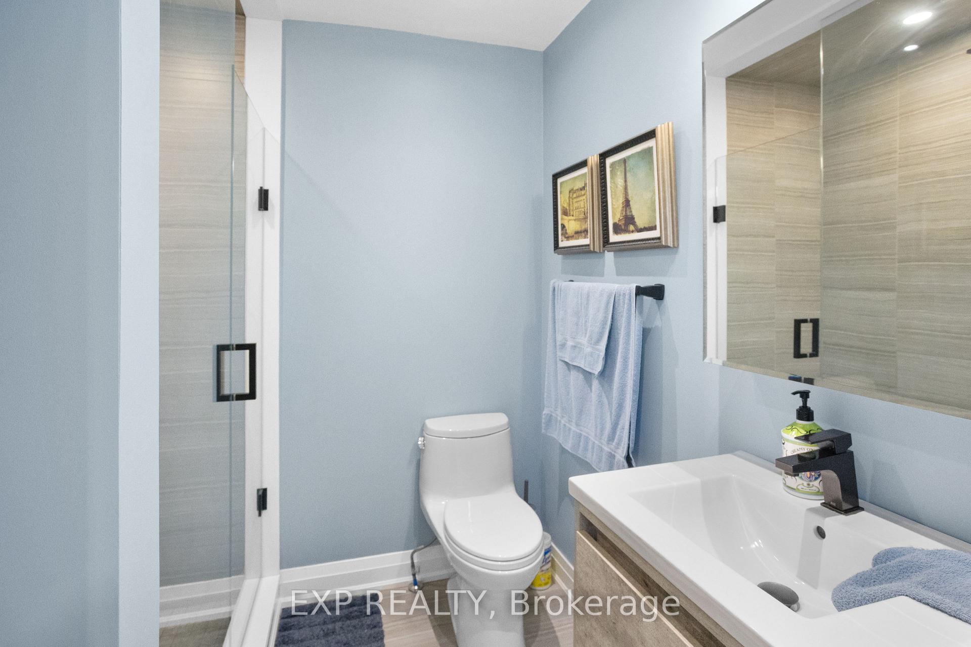Photo 22 of 18 Winsdale Road, Etobicoke, Markland Wood — HOMEH
