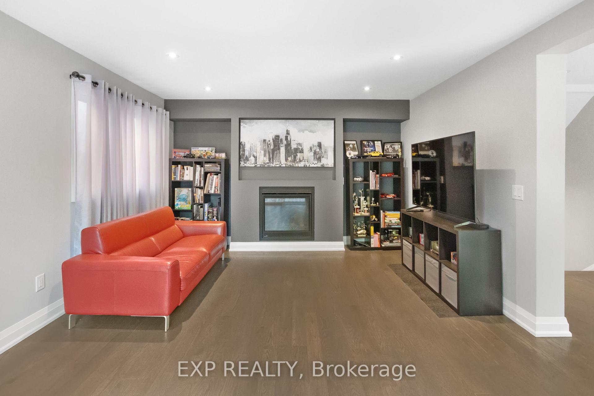 Photo 28 of 18 Winsdale Road, Etobicoke, Markland Wood — HOMEH
