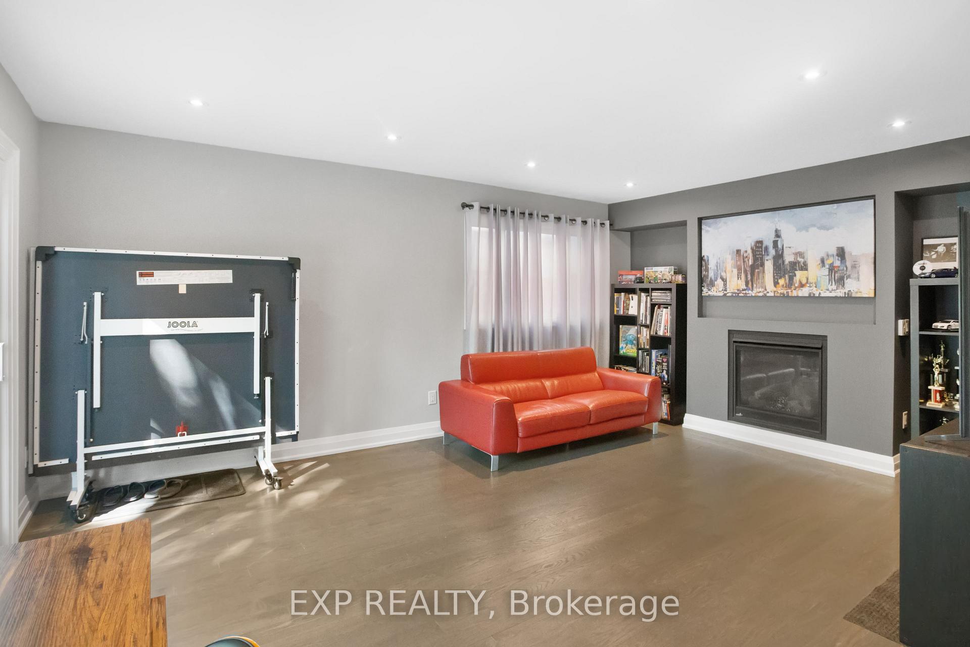 Photo 29 of 18 Winsdale Road, Etobicoke, Markland Wood — HOMEH