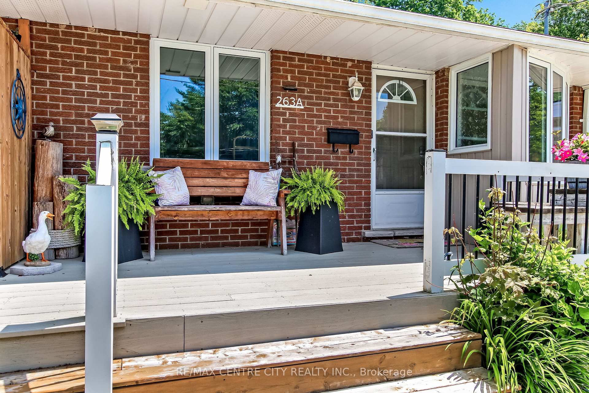 Photo 2 of Unit A, 263 Frances Street, Central Elgin, Port Stanley — HOMEH