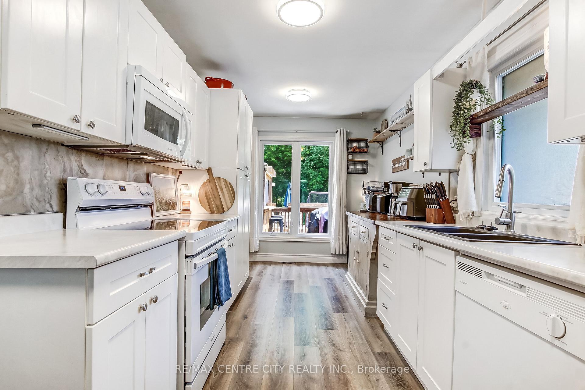 Photo 10 of Unit A, 263 Frances Street, Central Elgin, Port Stanley — HOMEH