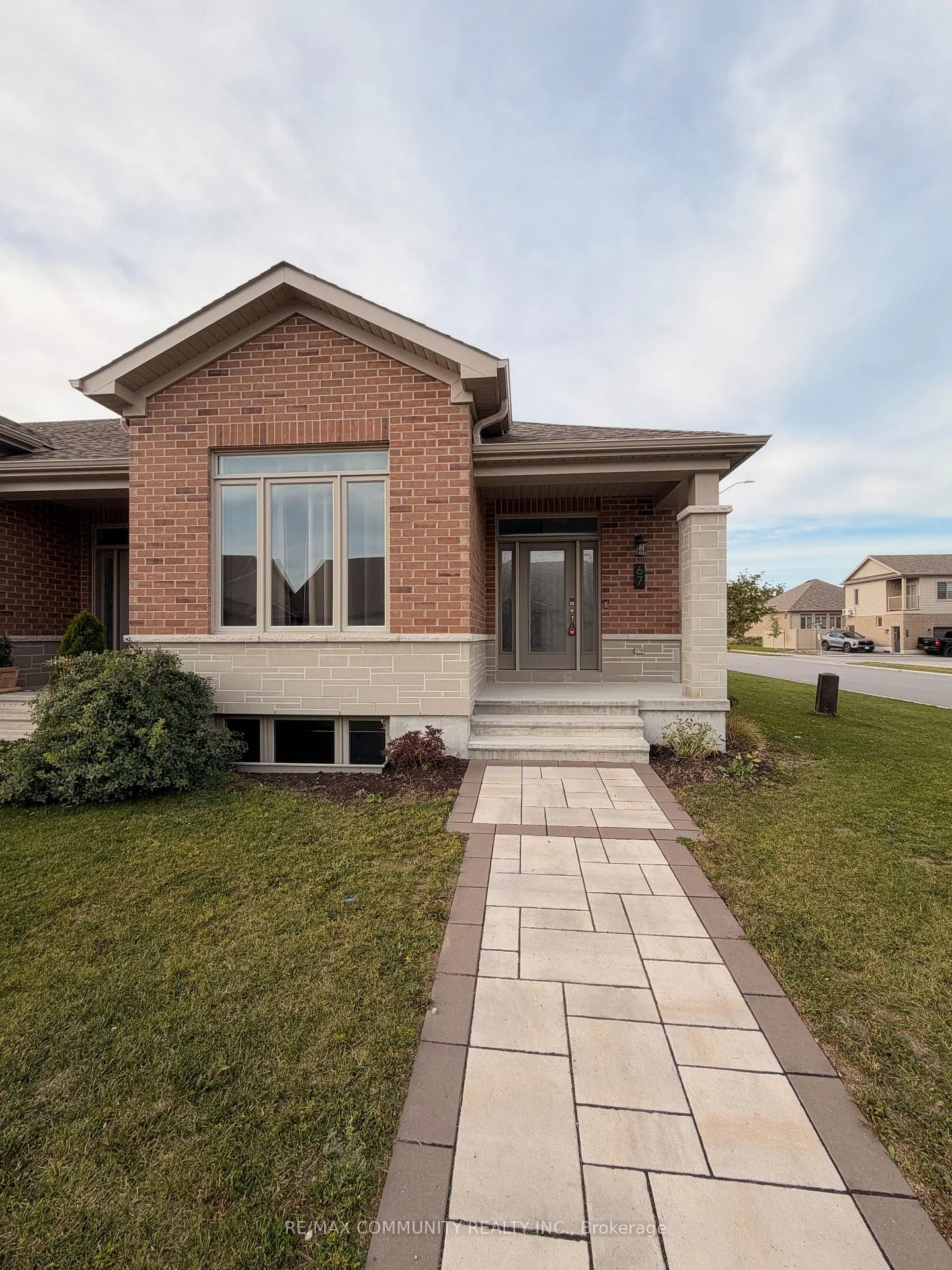 Photo 2 of 67 Athabaska Drive, Belleville, Thurlow Ward — HOMEH