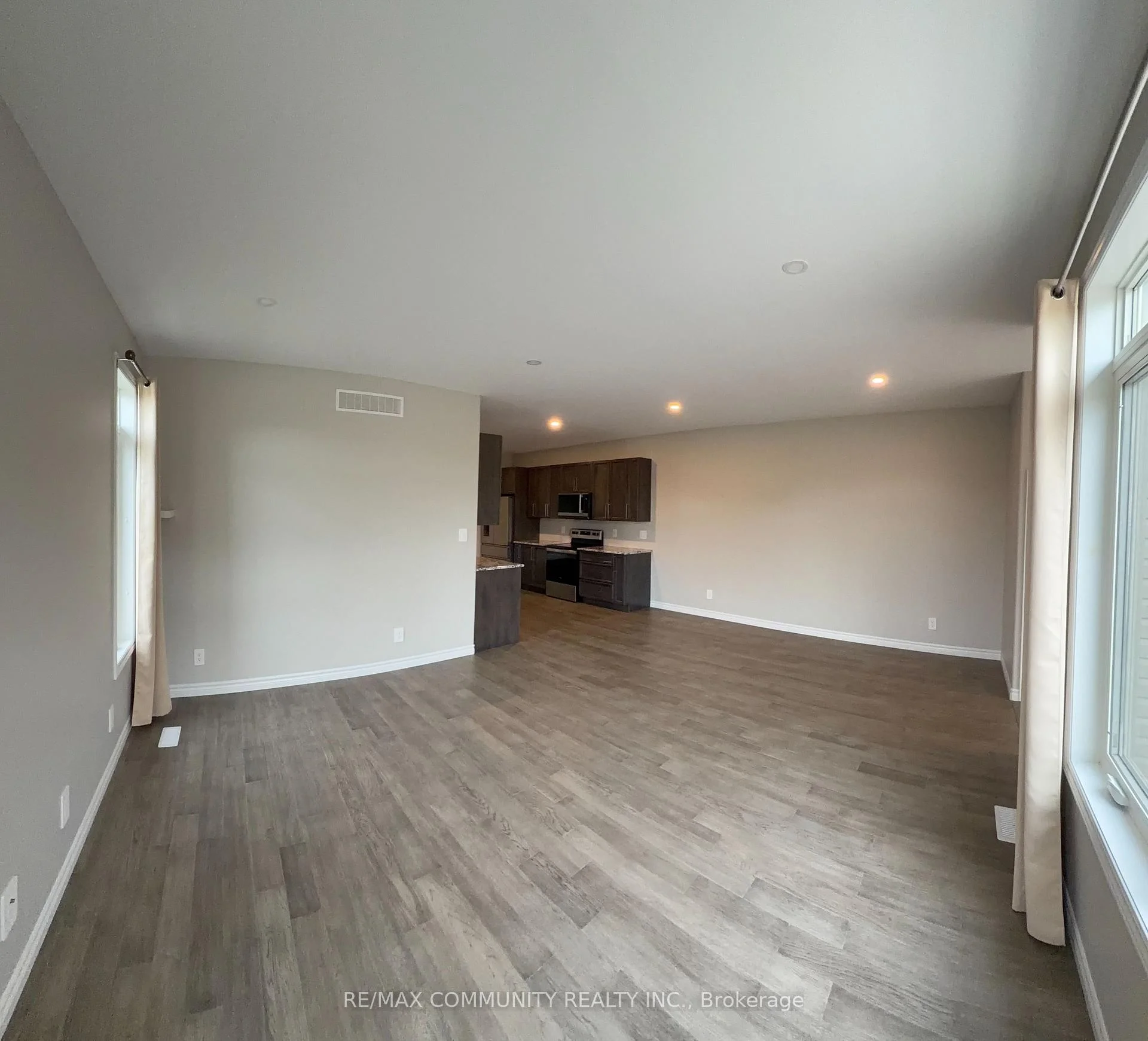 Photo 10 of 67 Athabaska Drive, Belleville, Thurlow Ward — HOMEH