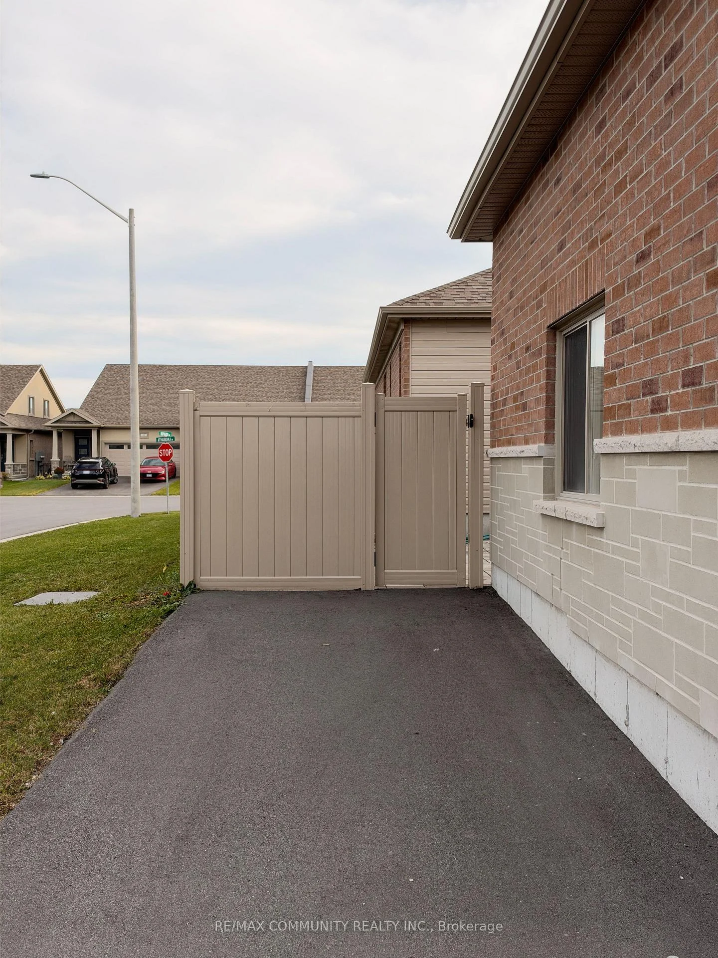 Photo 13 of 67 Athabaska Drive, Belleville, Thurlow Ward — HOMEH