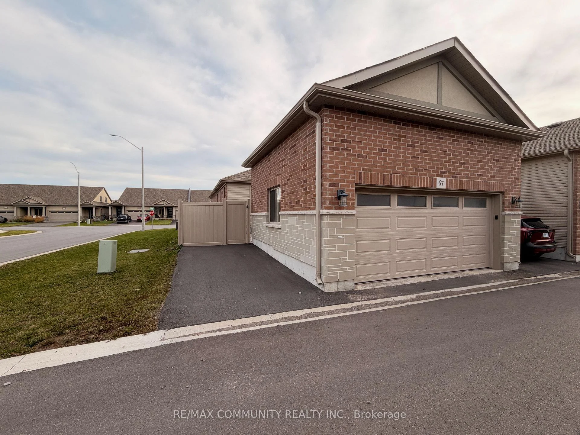 Photo 14 of 67 Athabaska Drive, Belleville, Thurlow Ward — HOMEH