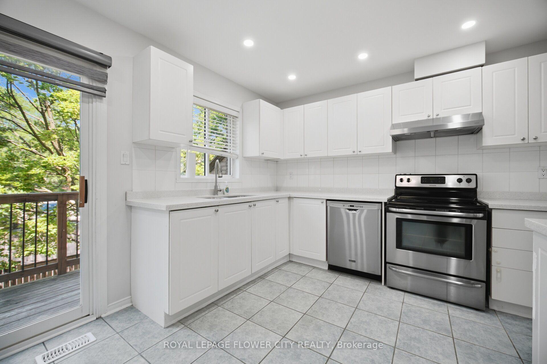 Photo 28 of Unit 2, 8305 McLaughlin Road S, Brampton, Brampton South — HOMEH