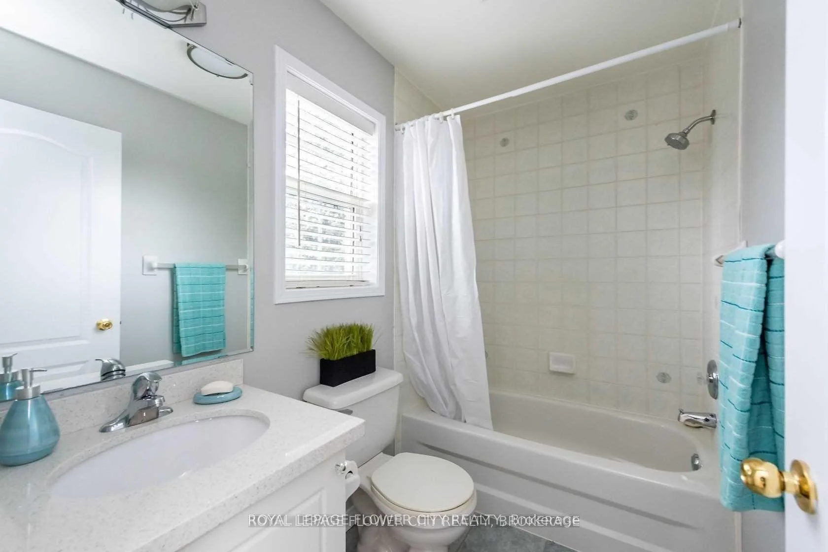 Photo 14 of Unit 2, 8305 McLaughlin Road S, Brampton, Brampton South — HOMEH