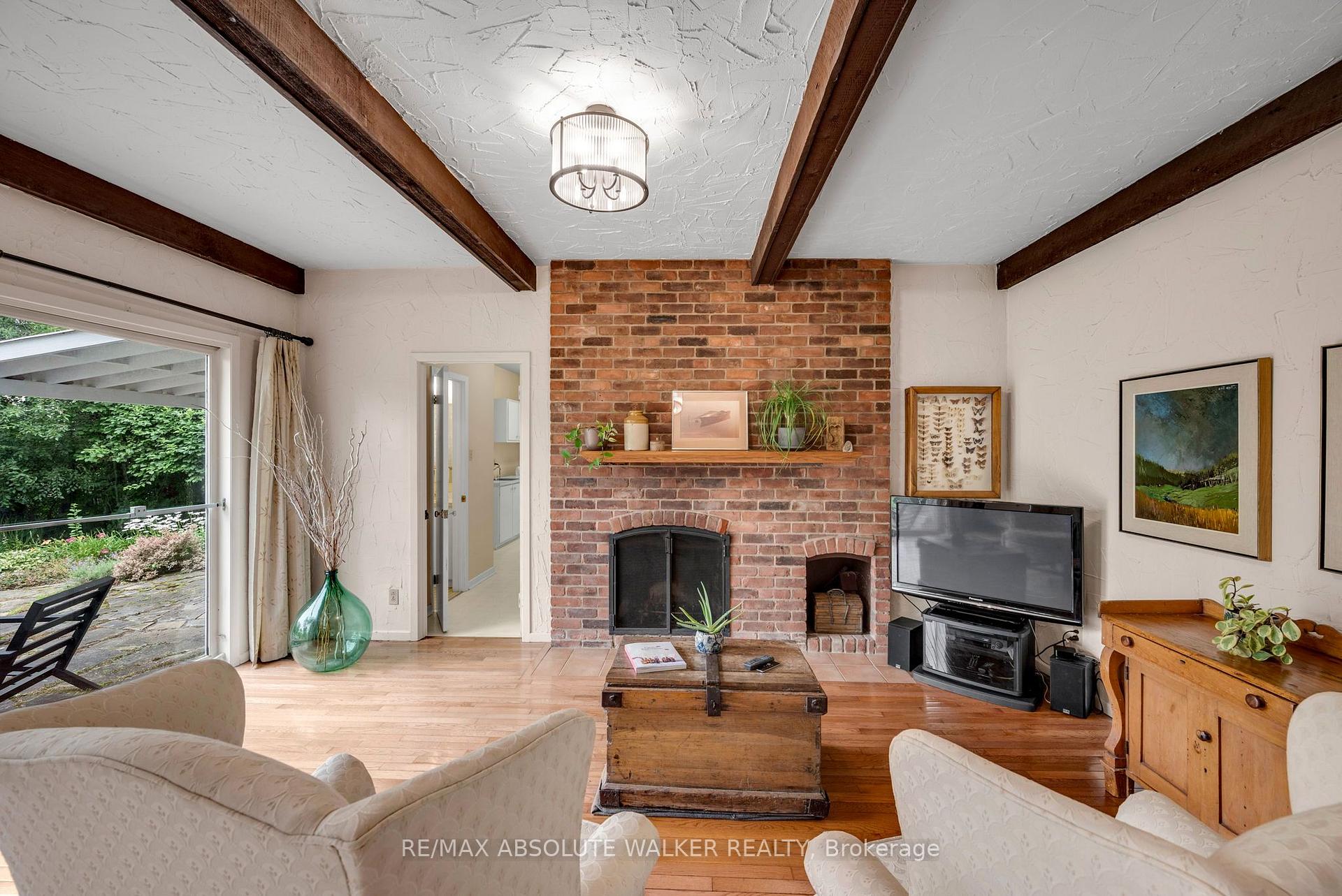 Photo 14 of 1950 Fairmeadow Crescent, Ottawa, Guildwood Estates - Urbandale Acres — HOMEH