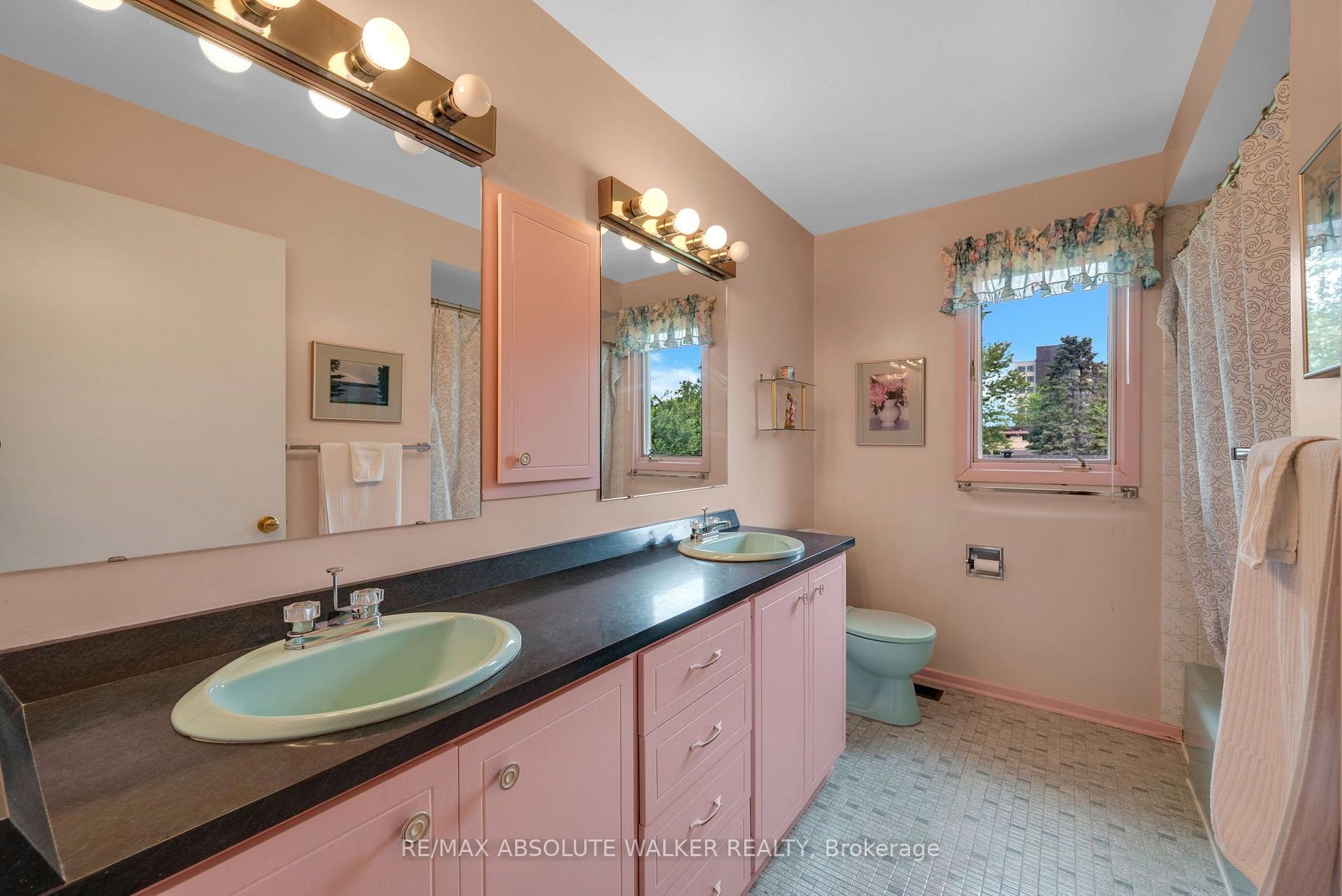 Photo 25 of 1950 Fairmeadow Crescent, Ottawa, Guildwood Estates - Urbandale Acres — HOMEH