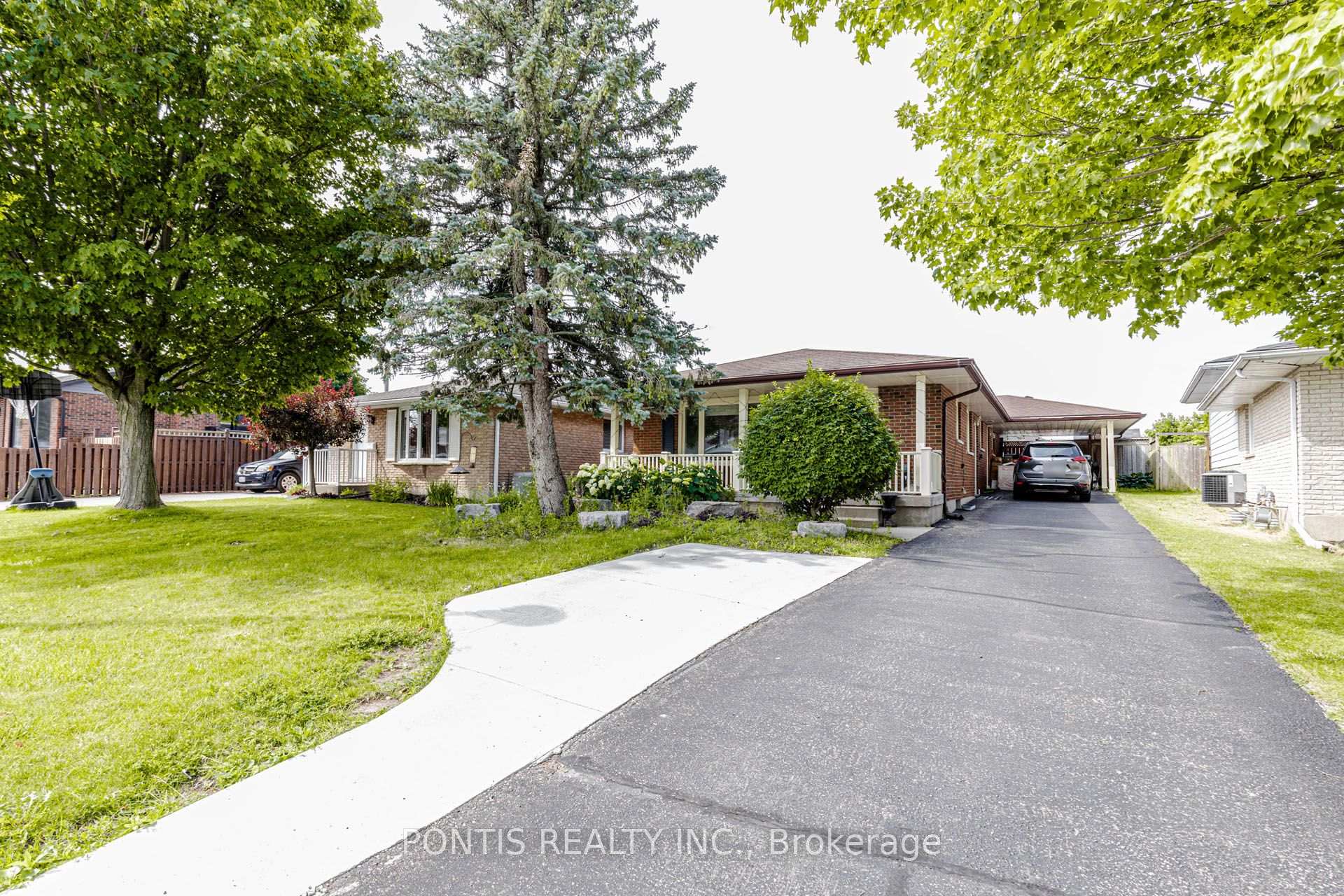 Photo 1 of 56 Greenbrier Road, Cambridge, Christopher-Champlain — HOMEH