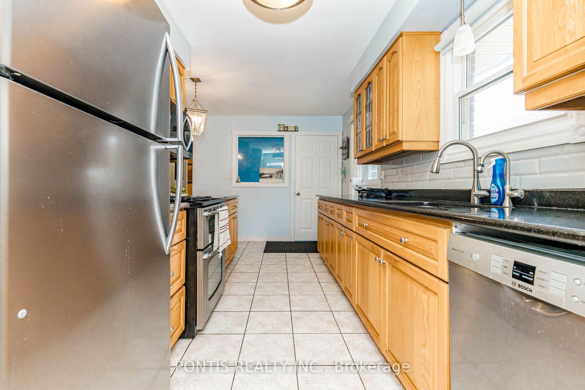 Photo 11 of 56 Greenbrier Road, Cambridge, Christopher-Champlain — HOMEH