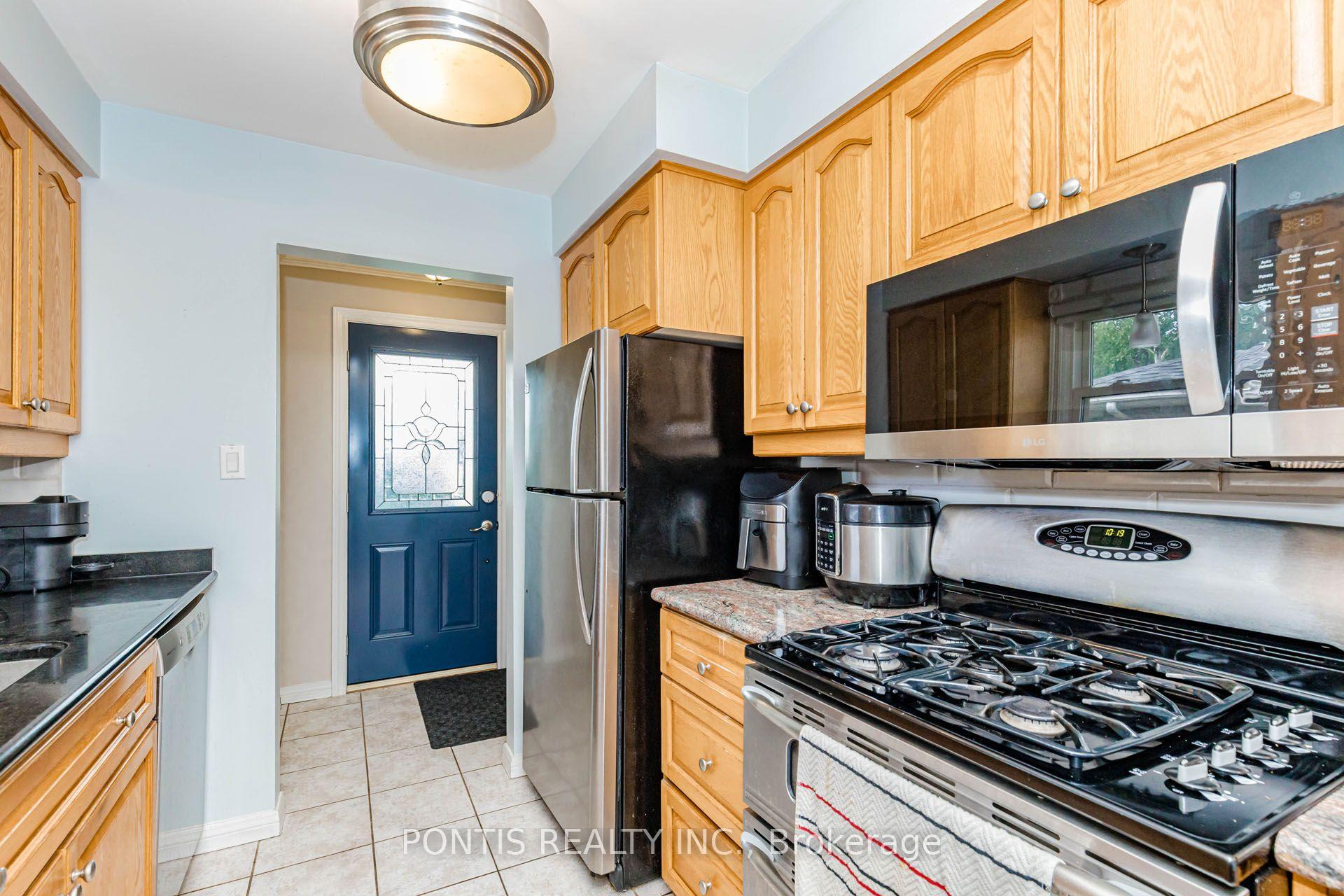 Photo 12 of 56 Greenbrier Road, Cambridge, Christopher-Champlain — HOMEH