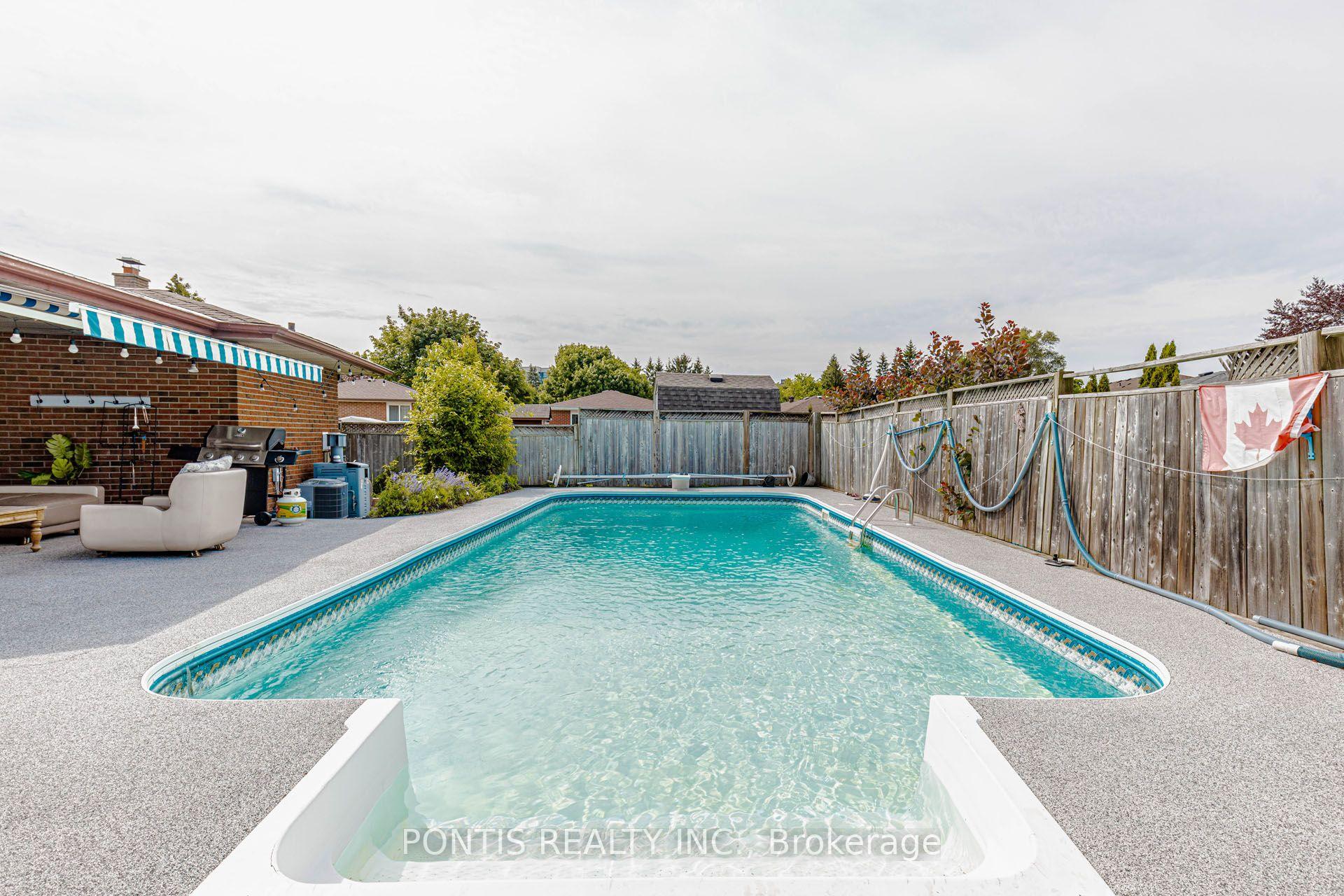 Photo 25 of 56 Greenbrier Road, Cambridge, Christopher-Champlain — HOMEH
