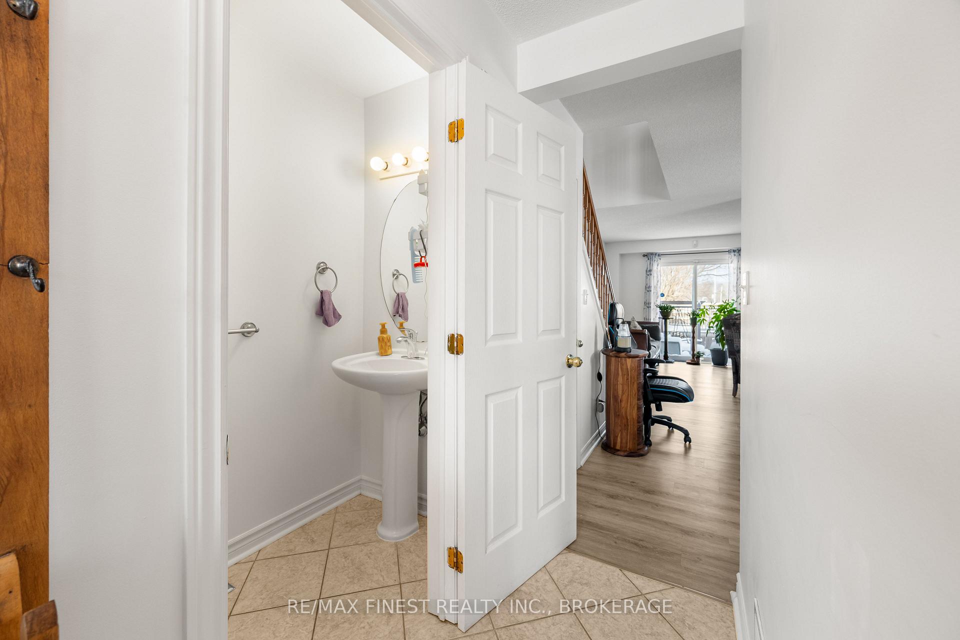 Photo 9 of 303 Conacher Drive, Kingston, Rideau — HOMEH