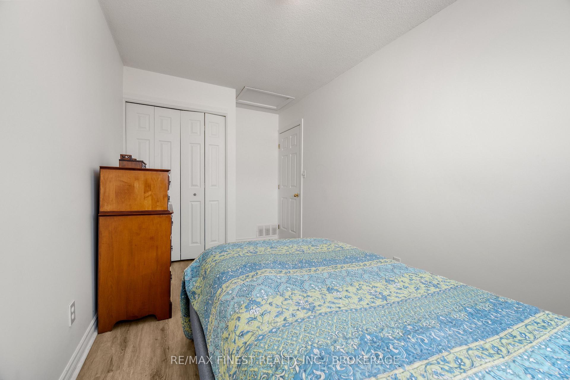 Photo 22 of 303 Conacher Drive, Kingston, Rideau — HOMEH