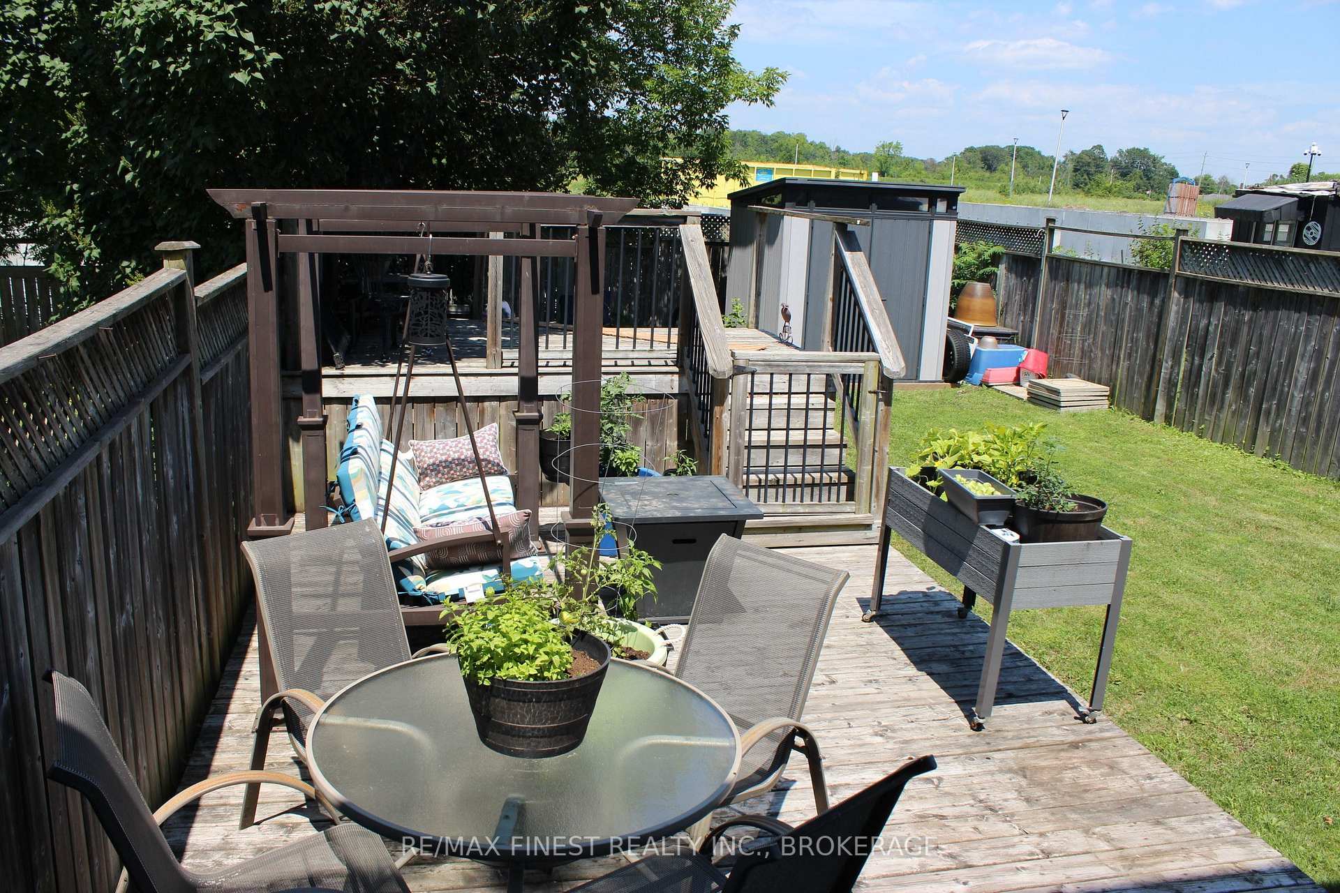 Photo 26 of 303 Conacher Drive, Kingston, Rideau — HOMEH