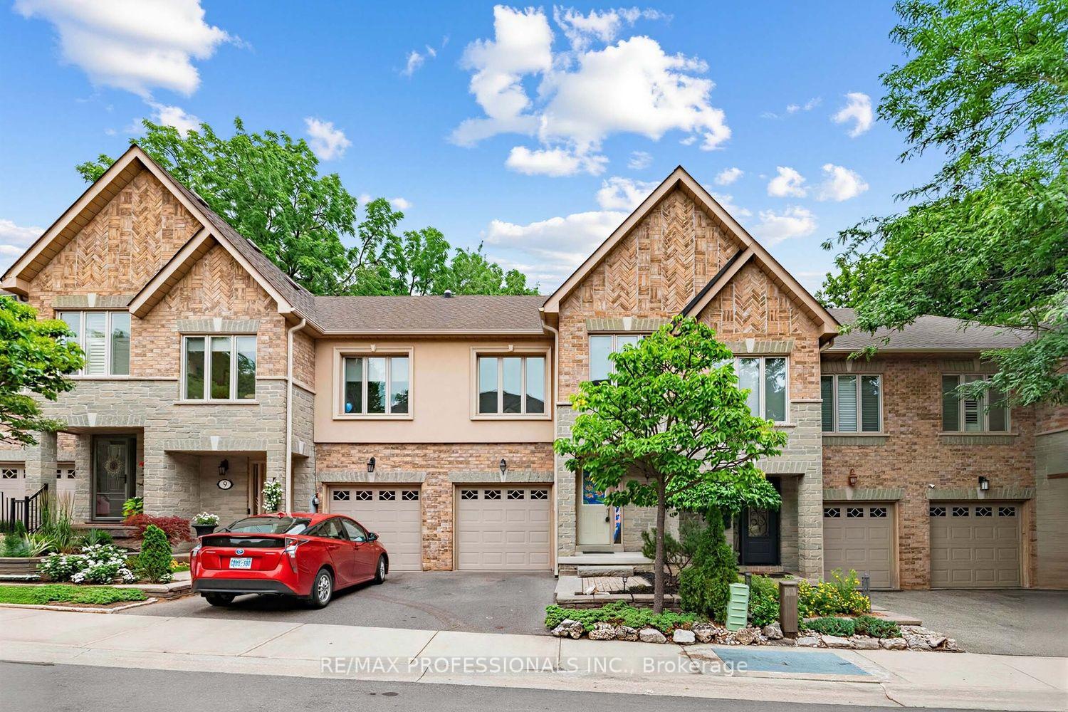 Photo 1 of 7 Briarly Lane, Etobicoke, Kingsway South — HOMEH