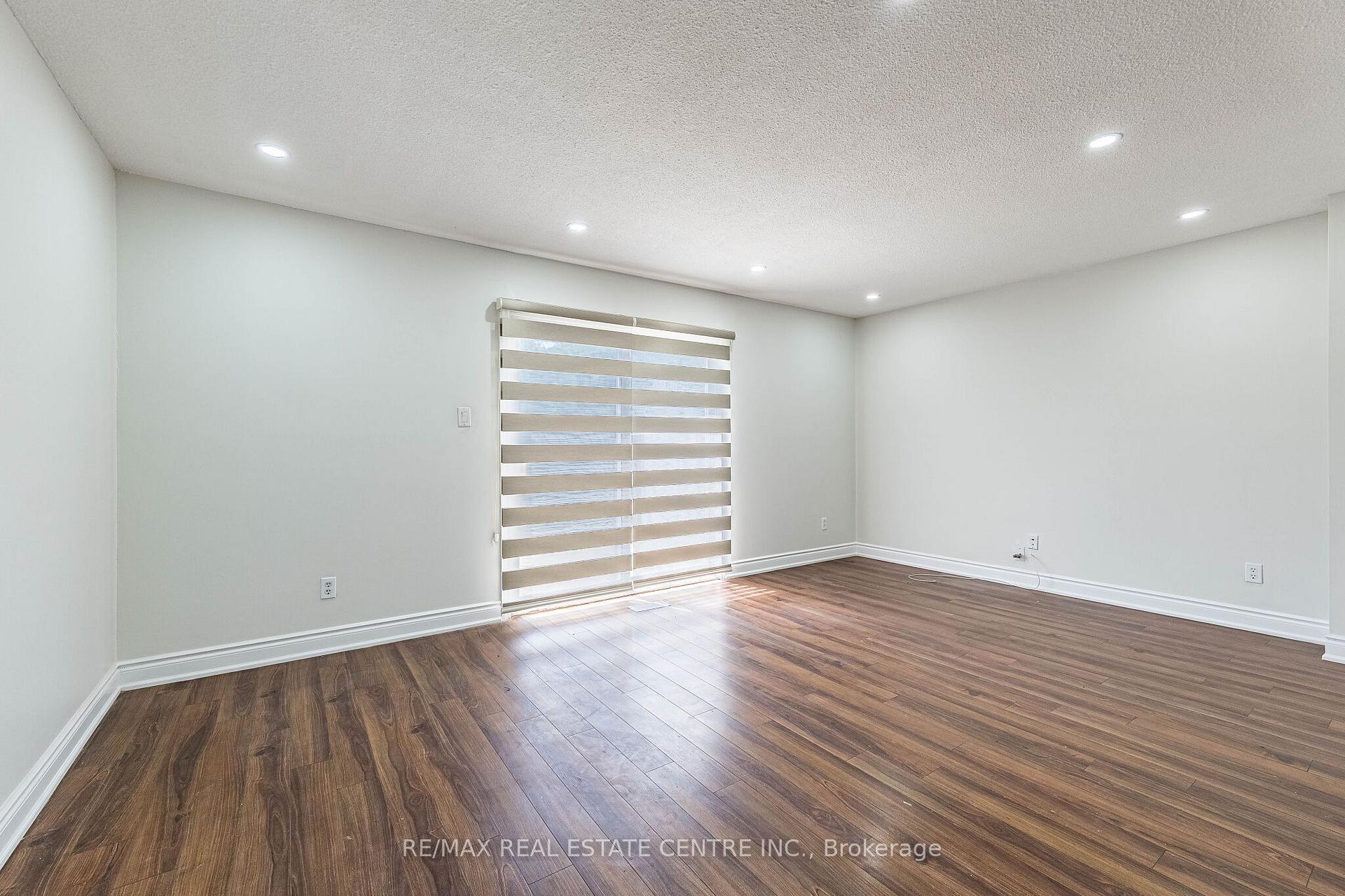 Photo 19 of 87 Tulip Drive, Brampton, Fletcher's Creek South — HOMEH