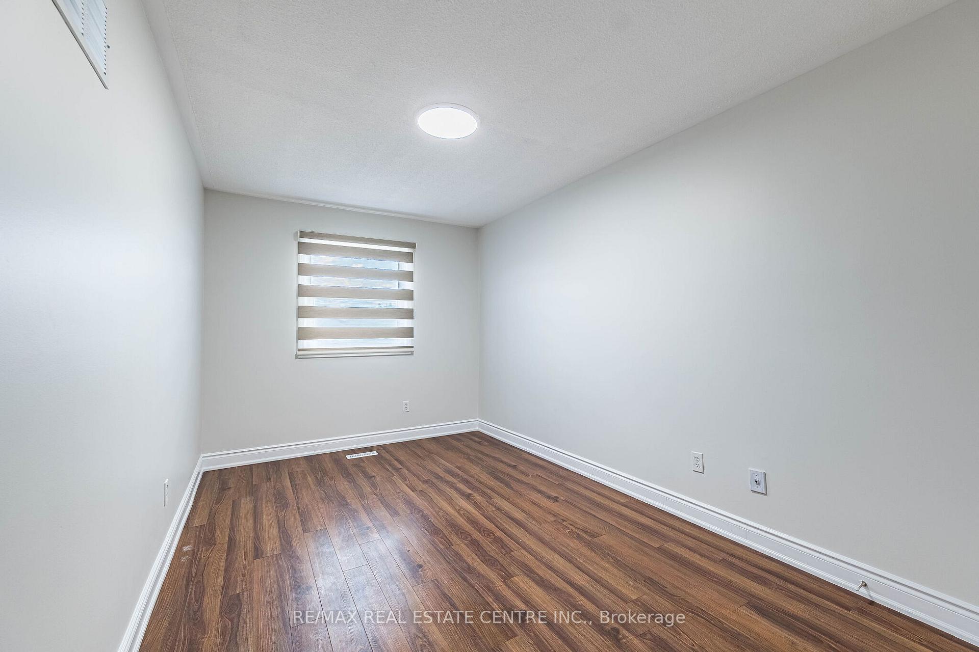 Photo 32 of 87 Tulip Drive, Brampton, Fletcher's Creek South — HOMEH