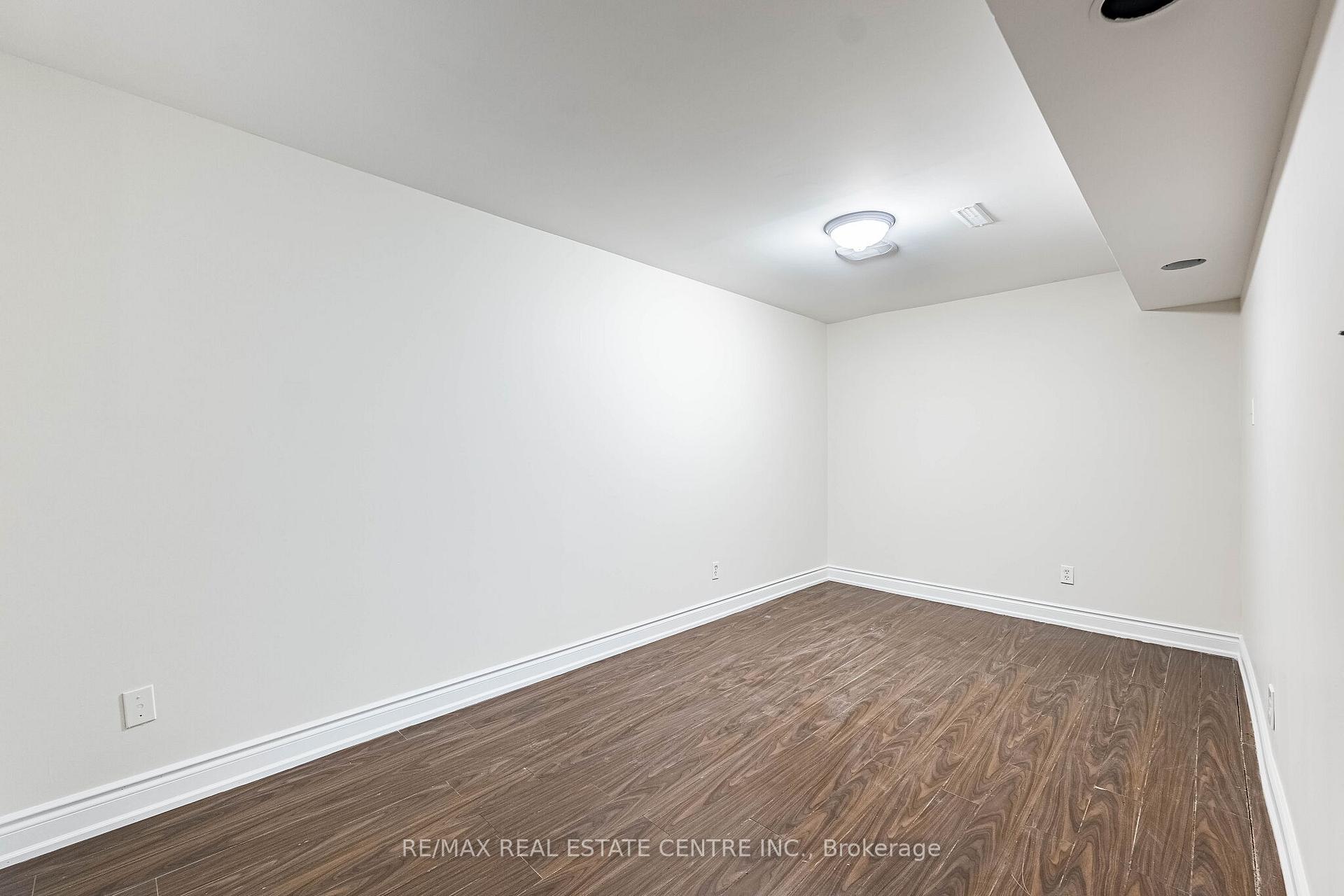 Photo 40 of 87 Tulip Drive, Brampton, Fletcher's Creek South — HOMEH