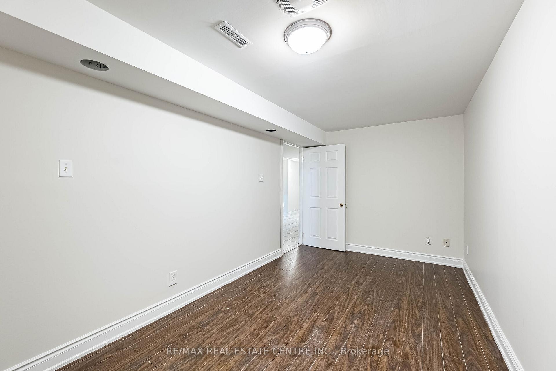 Photo 42 of 87 Tulip Drive, Brampton, Fletcher's Creek South — HOMEH