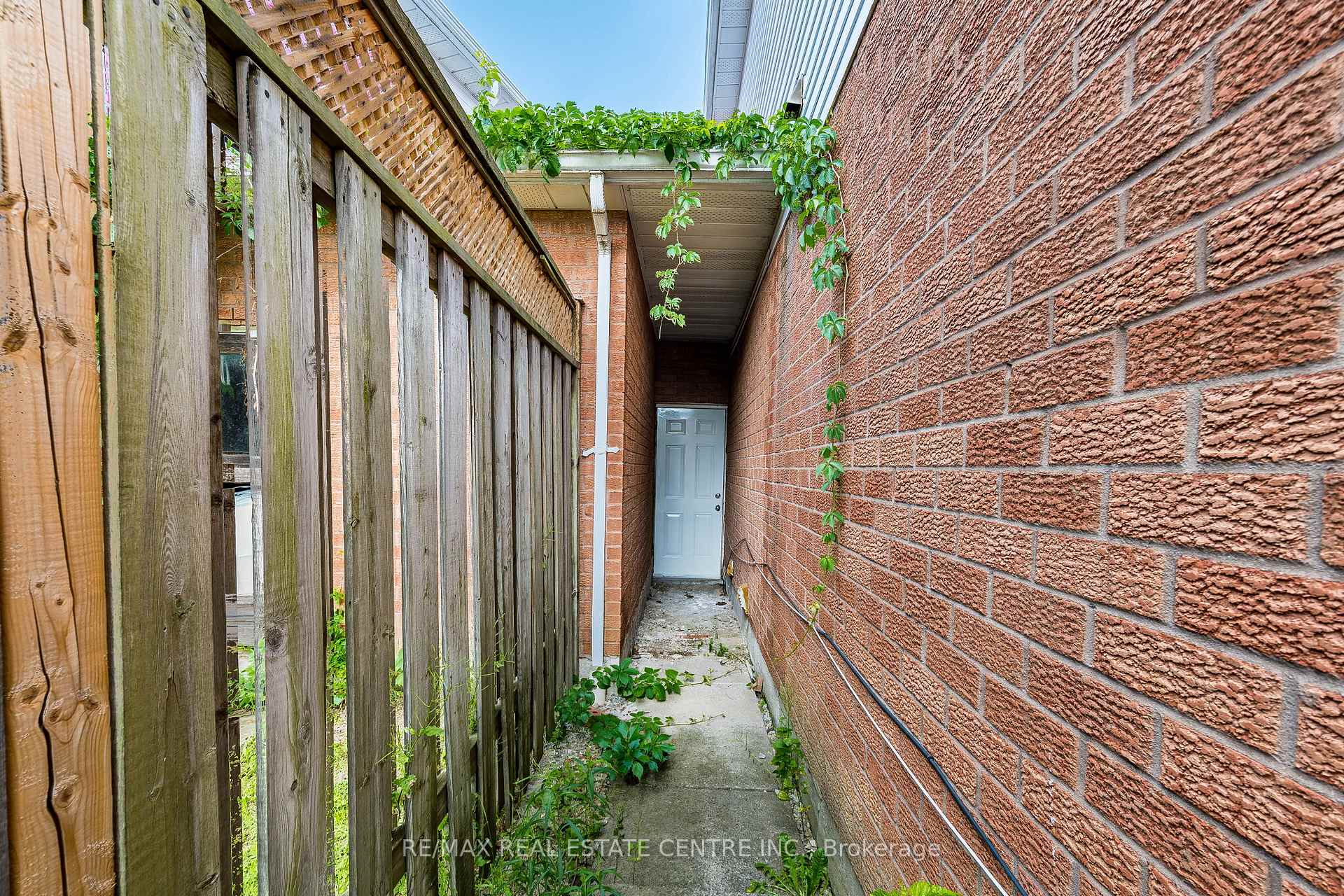 Photo 47 of 87 Tulip Drive, Brampton, Fletcher's Creek South — HOMEH