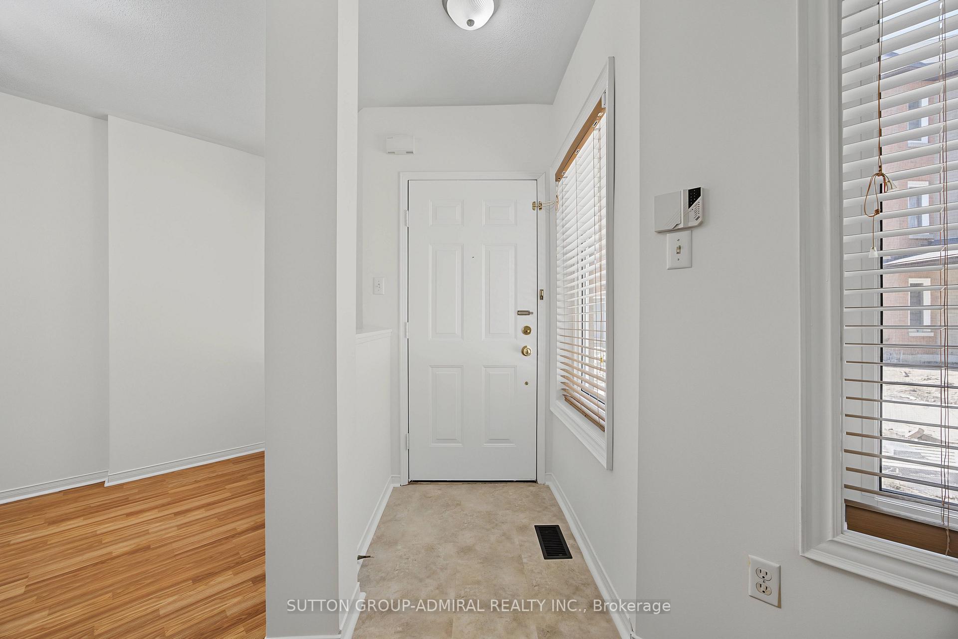 Photo 2 of Unit 56, 735 New Westminster Drive, Vaughan, Brownridge — HOMEH