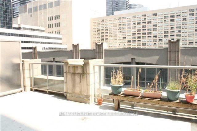 Photo 13 of Unit 303, 761 Bay Street, Toronto, Bay Street Corridor — HOMEH
