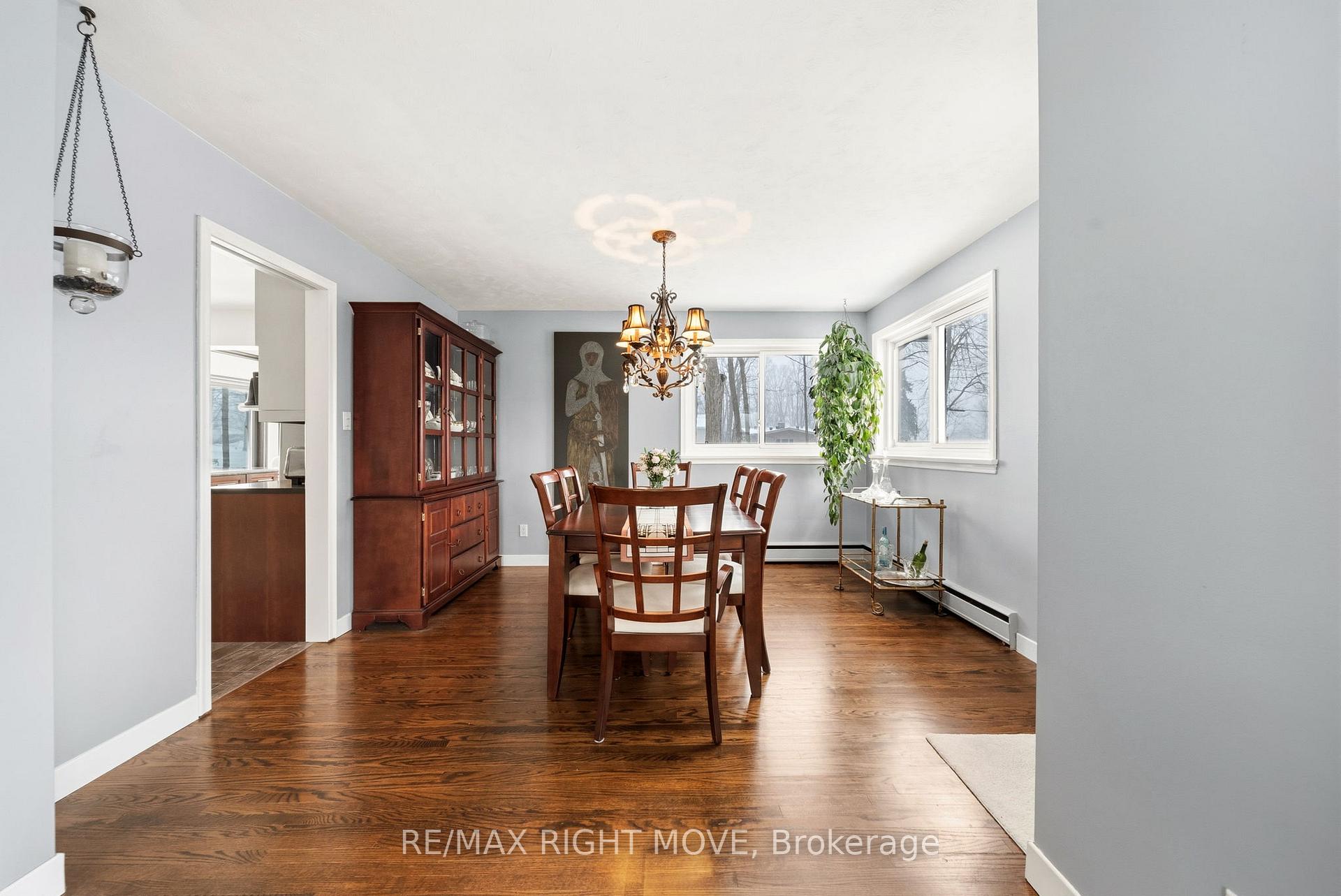 Photo 10 of 220 Belmoral Drive, Orillia — HOMEH