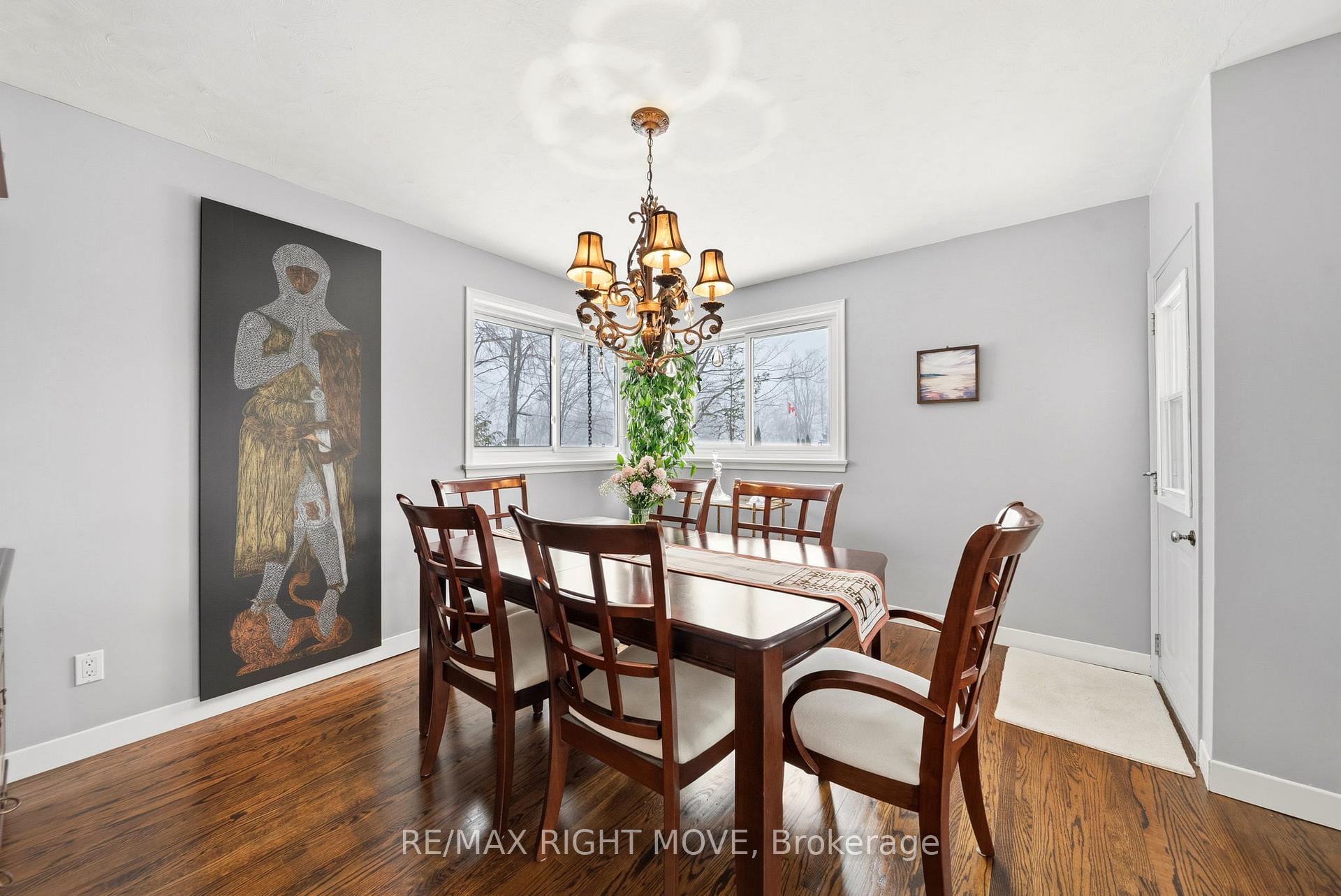 Photo 11 of 220 Belmoral Drive, Orillia — HOMEH