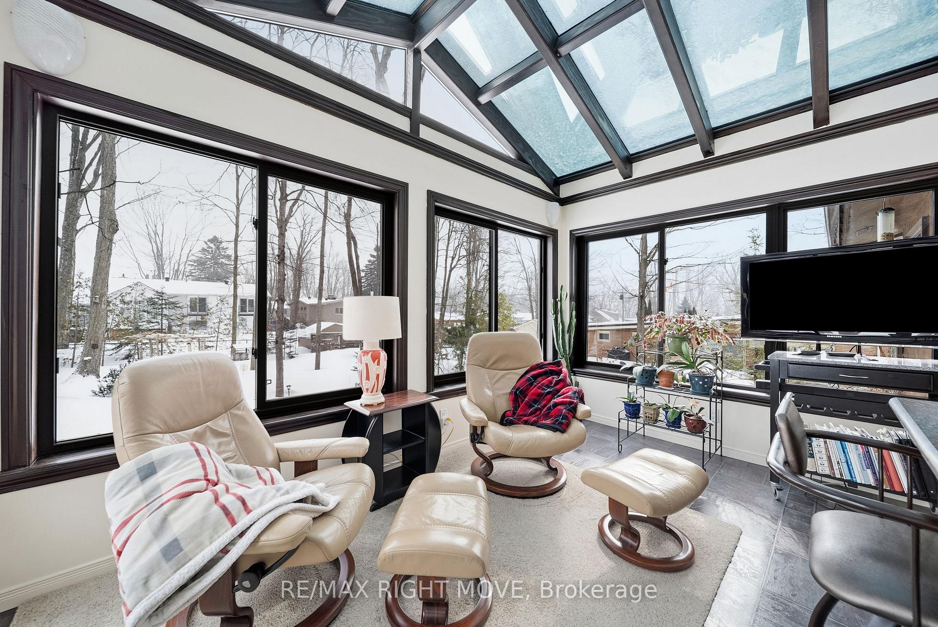 Photo 20 of 220 Belmoral Drive, Orillia — HOMEH