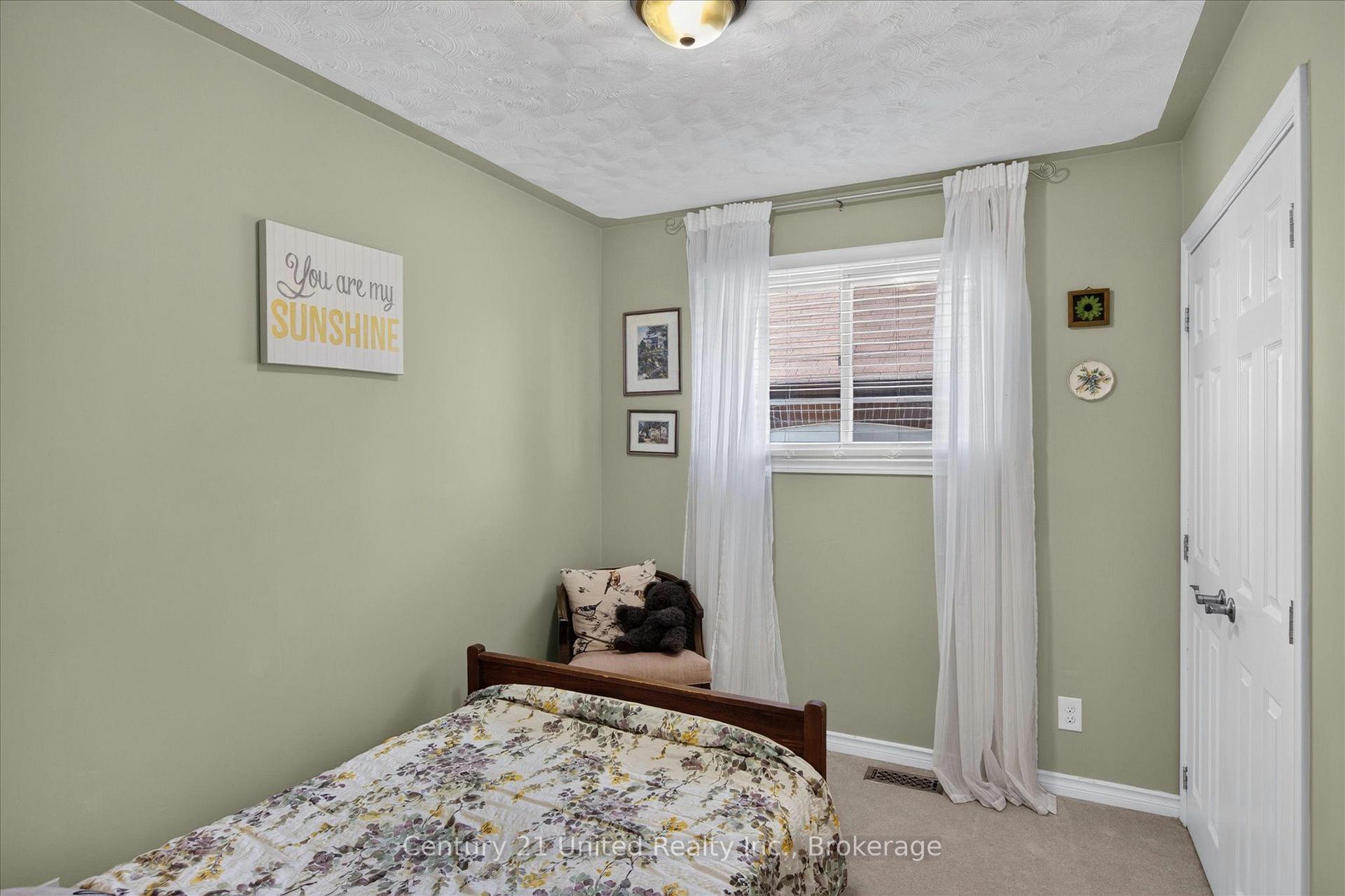 Photo 27 of 71 Pine Street, Peterborough, Town Ward 3 — HOMEH