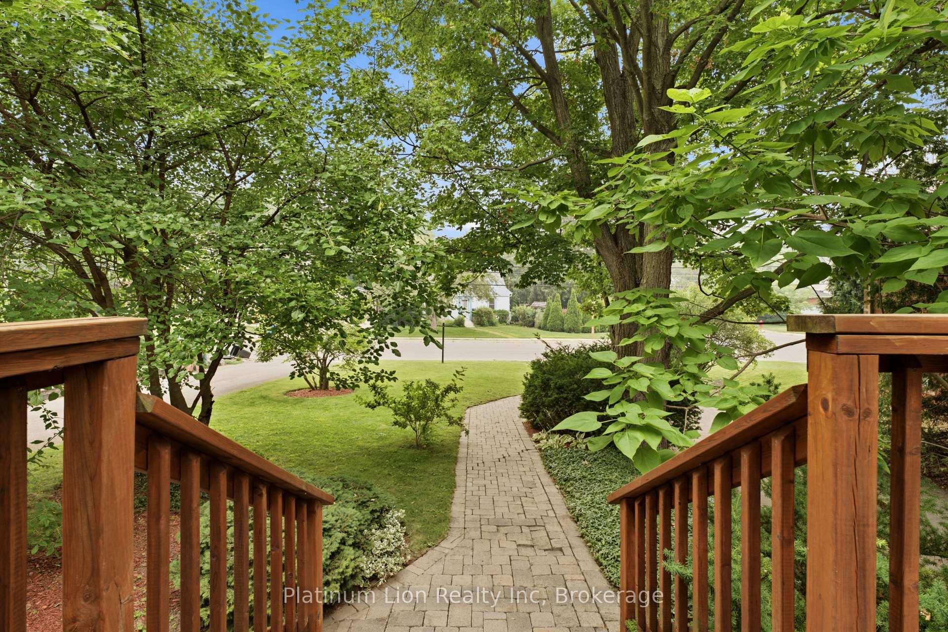 Photo 6 of 38 Mercer Street, Hamilton, Dundas — HOMEH