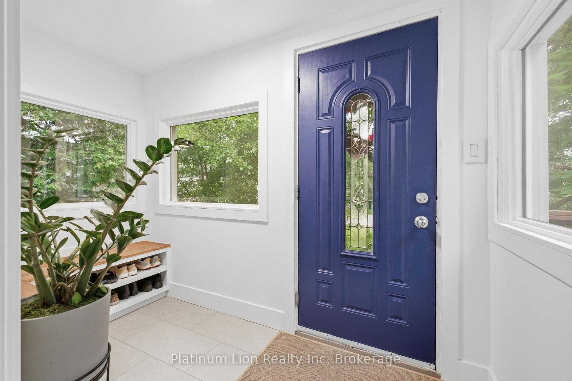 Photo 9 of 38 Mercer Street, Hamilton, Dundas — HOMEH