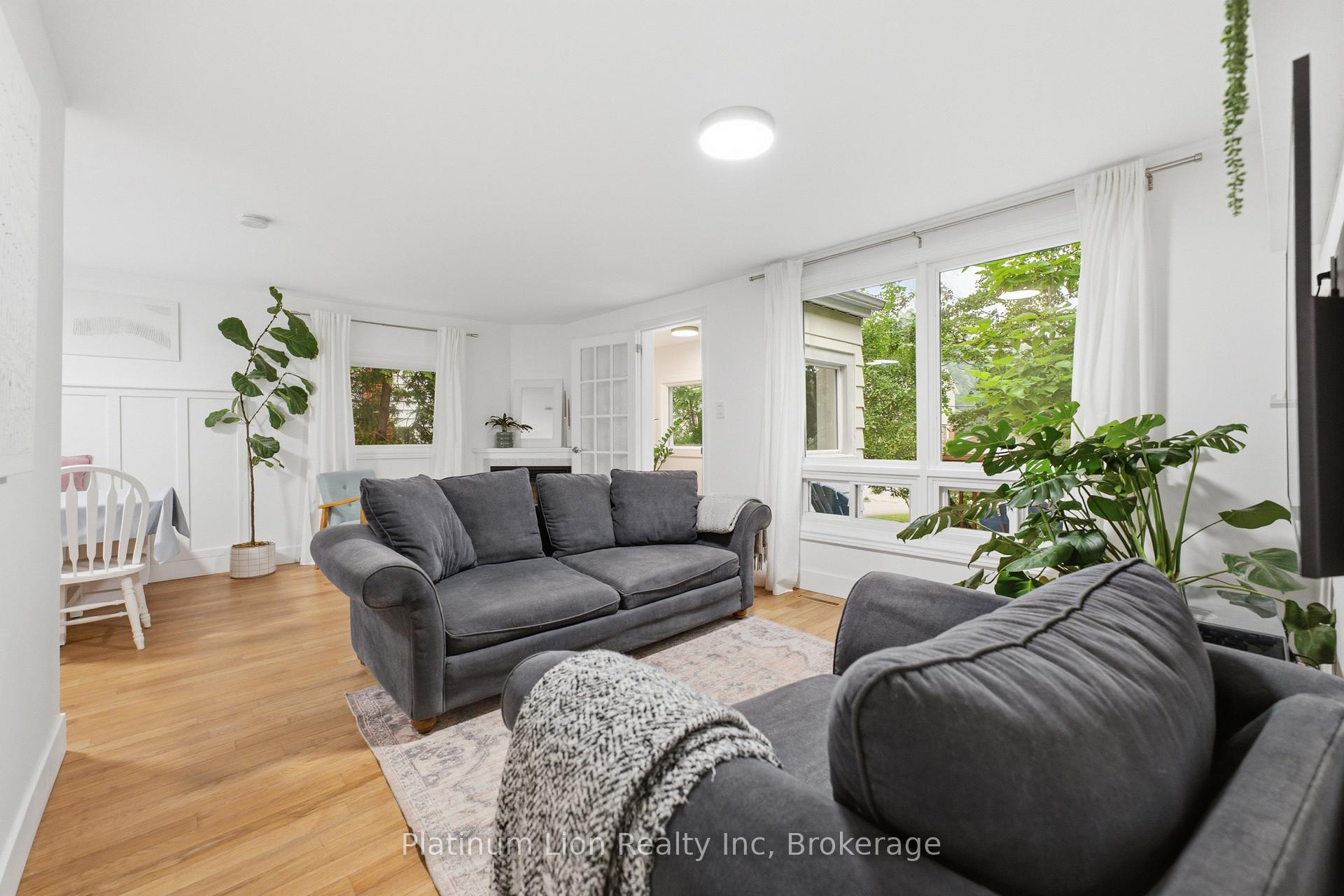 Photo 11 of 38 Mercer Street, Hamilton, Dundas — HOMEH