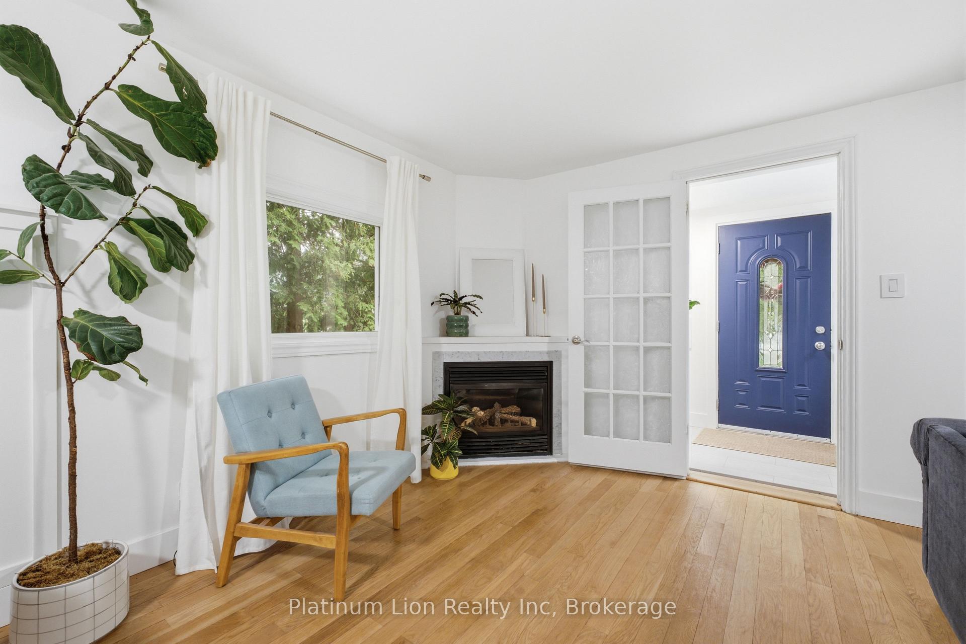 Photo 12 of 38 Mercer Street, Hamilton, Dundas — HOMEH