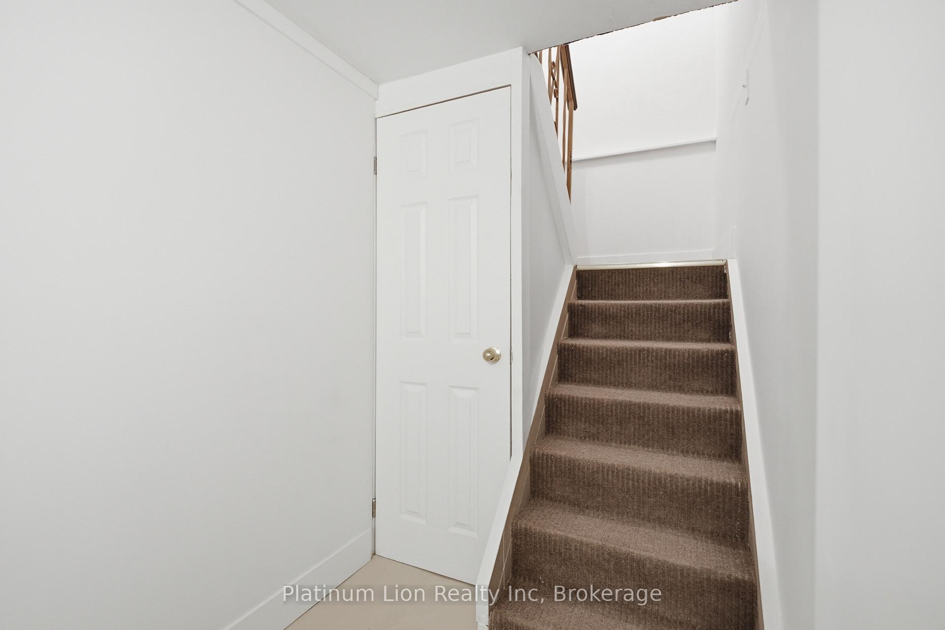 Photo 23 of 38 Mercer Street, Hamilton, Dundas — HOMEH